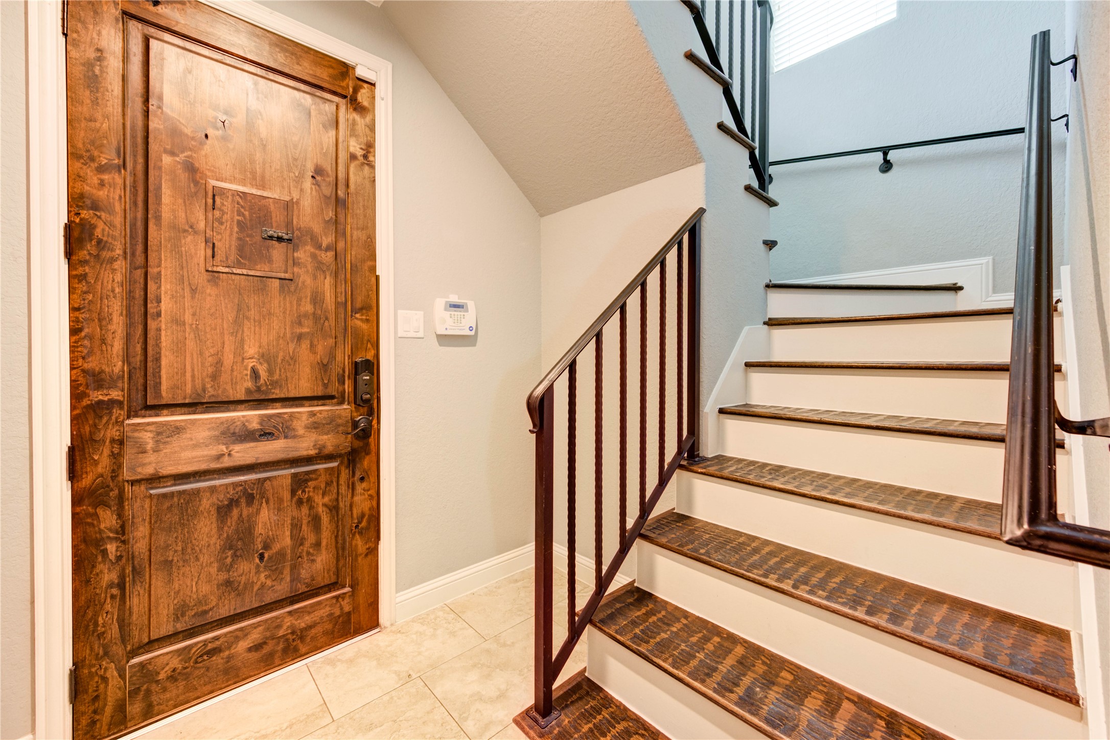 5711 Allen Street Property Photo 6
