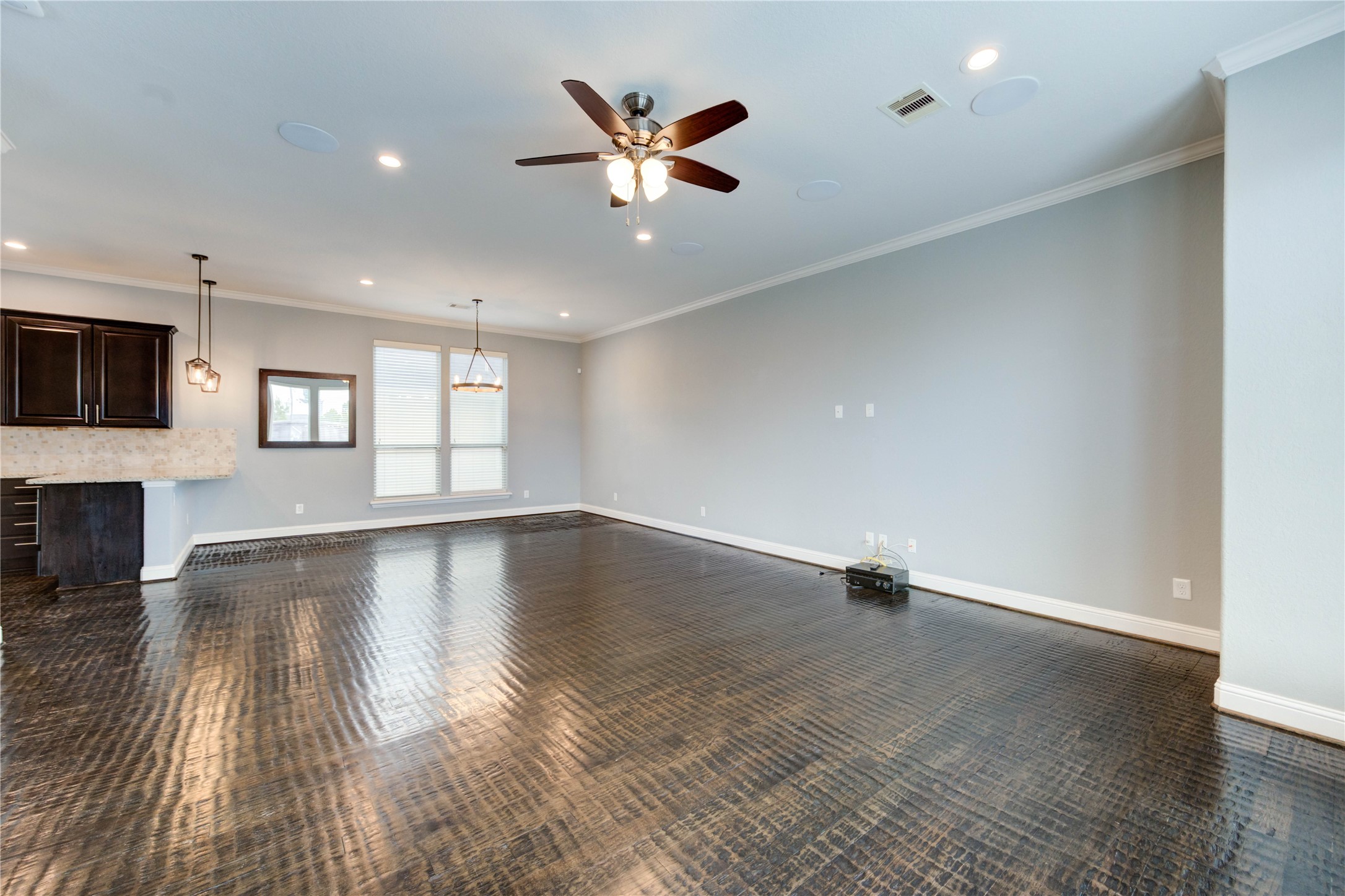 5711 Allen Street Property Photo 11