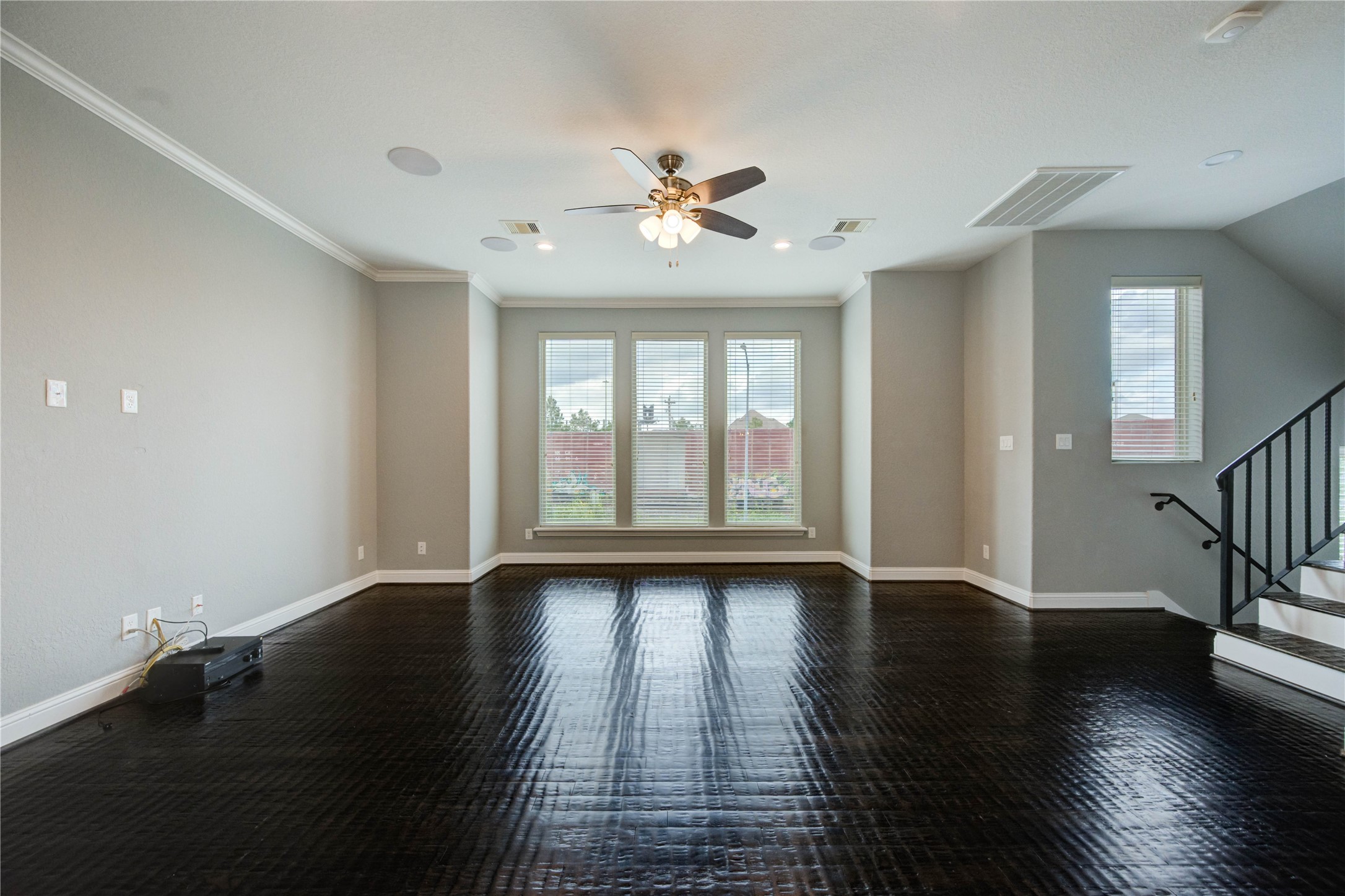 5711 Allen Street Property Photo 14
