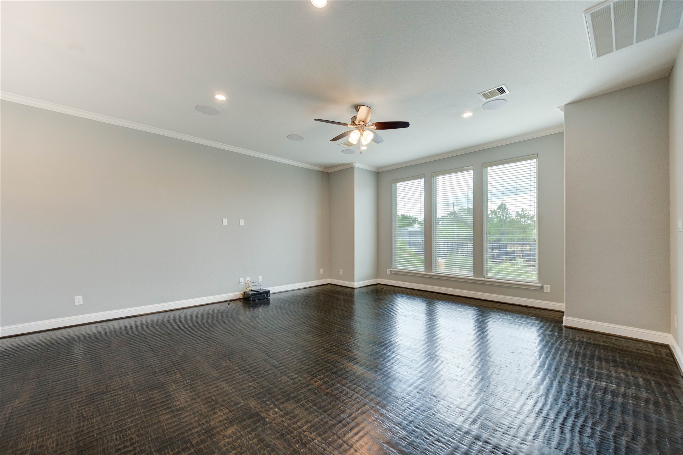 5711 Allen Street Property Photo 15