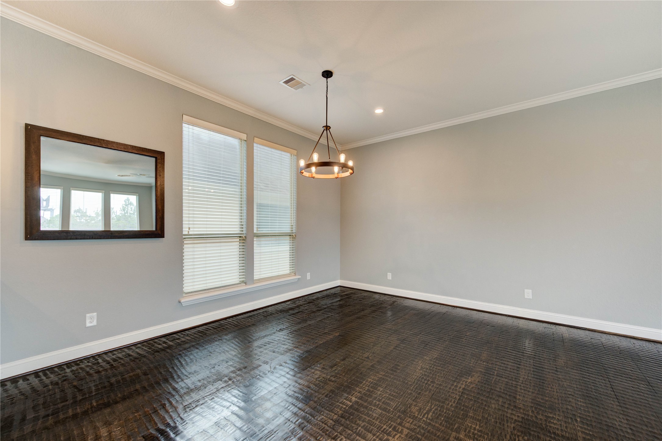 5711 Allen Street Property Photo 16
