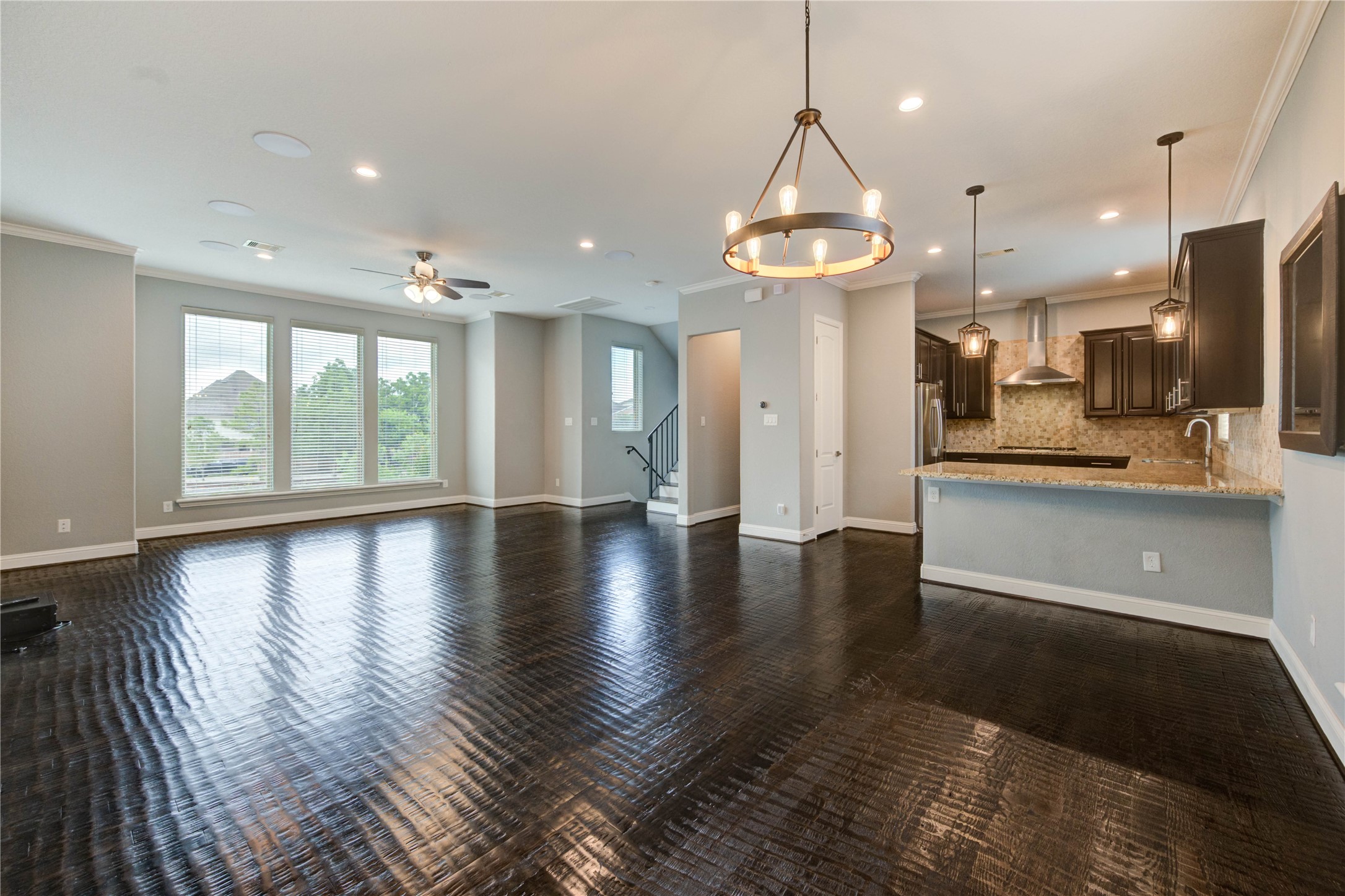 5711 Allen Street Property Photo 18