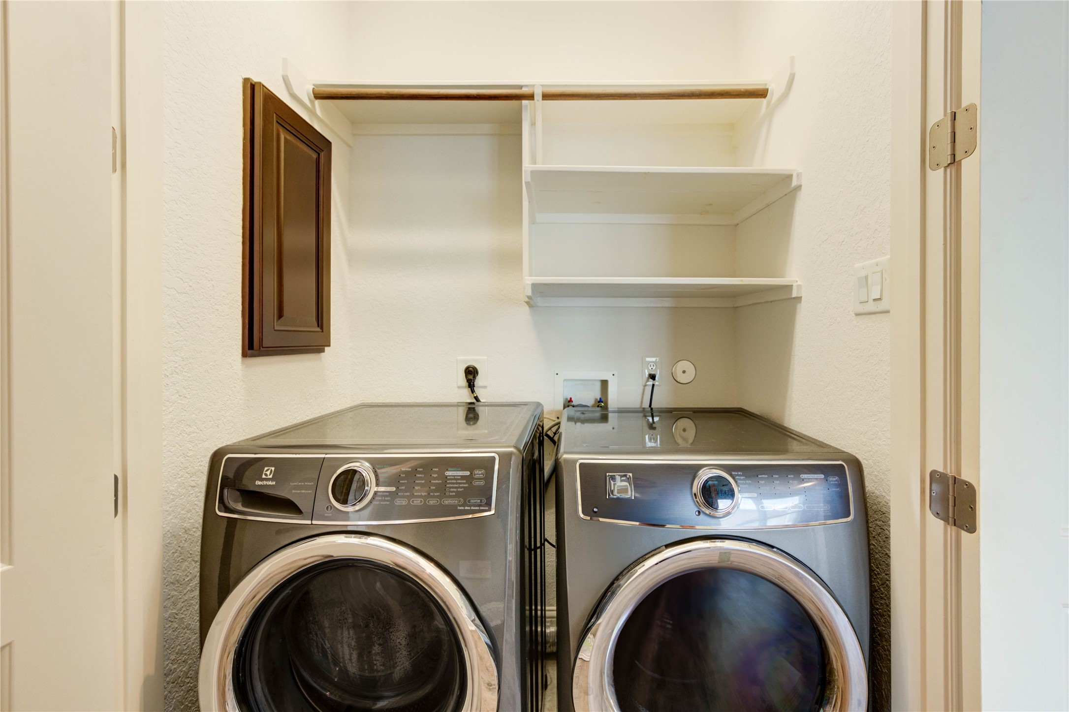 5711 Allen Street Property Photo 28