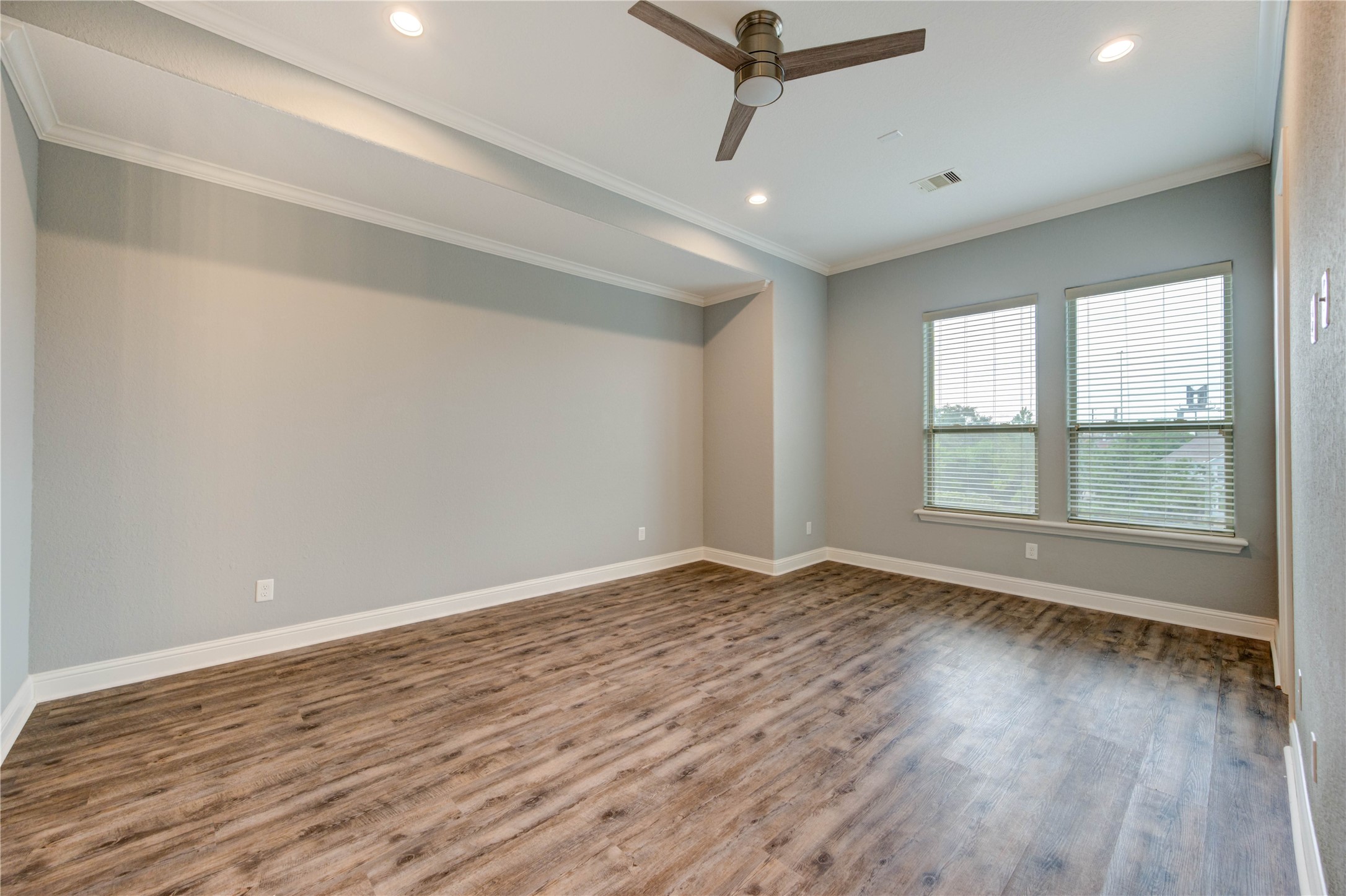 5711 Allen Street Property Photo 29