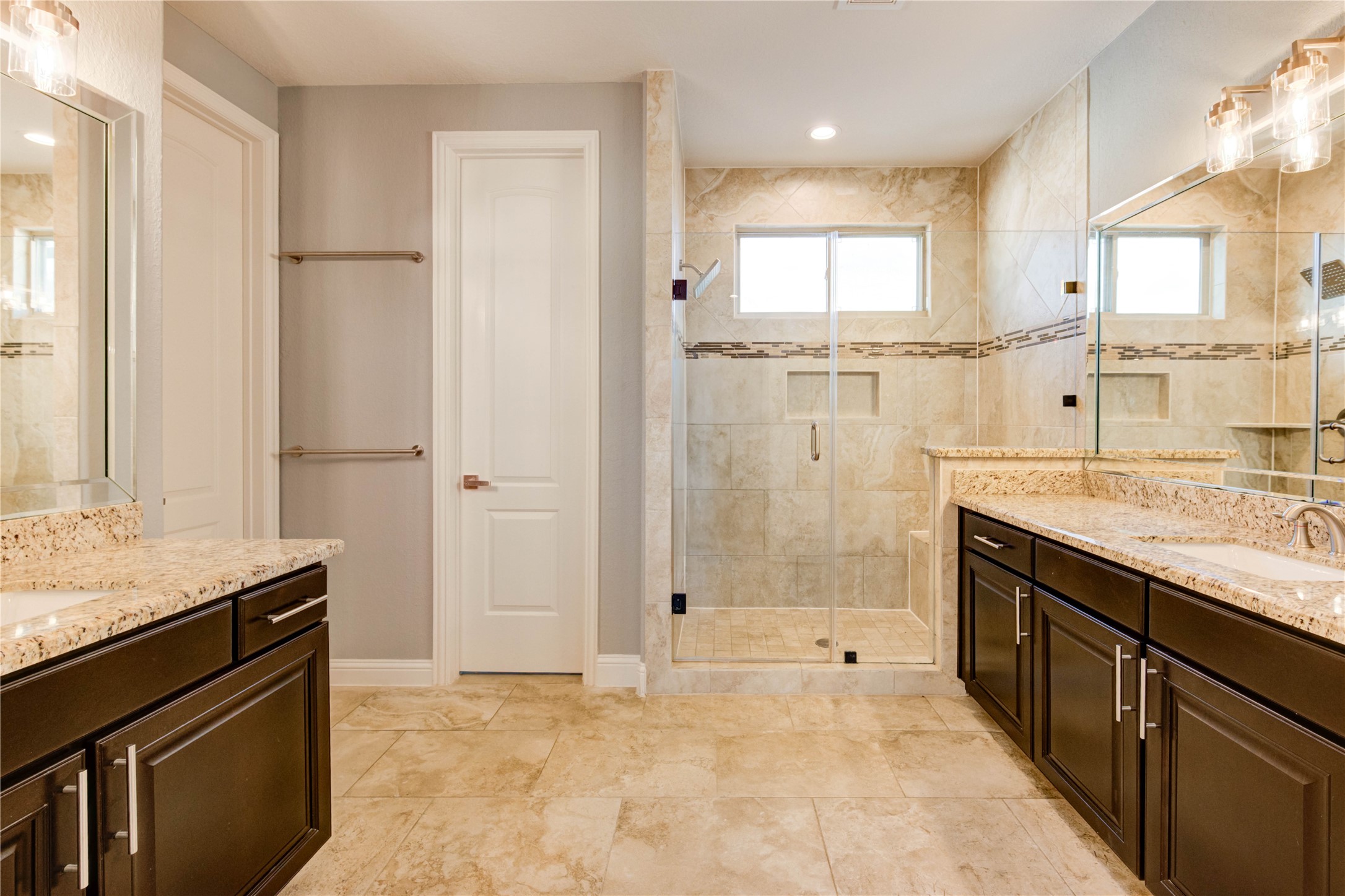 5711 Allen Street Property Photo 33