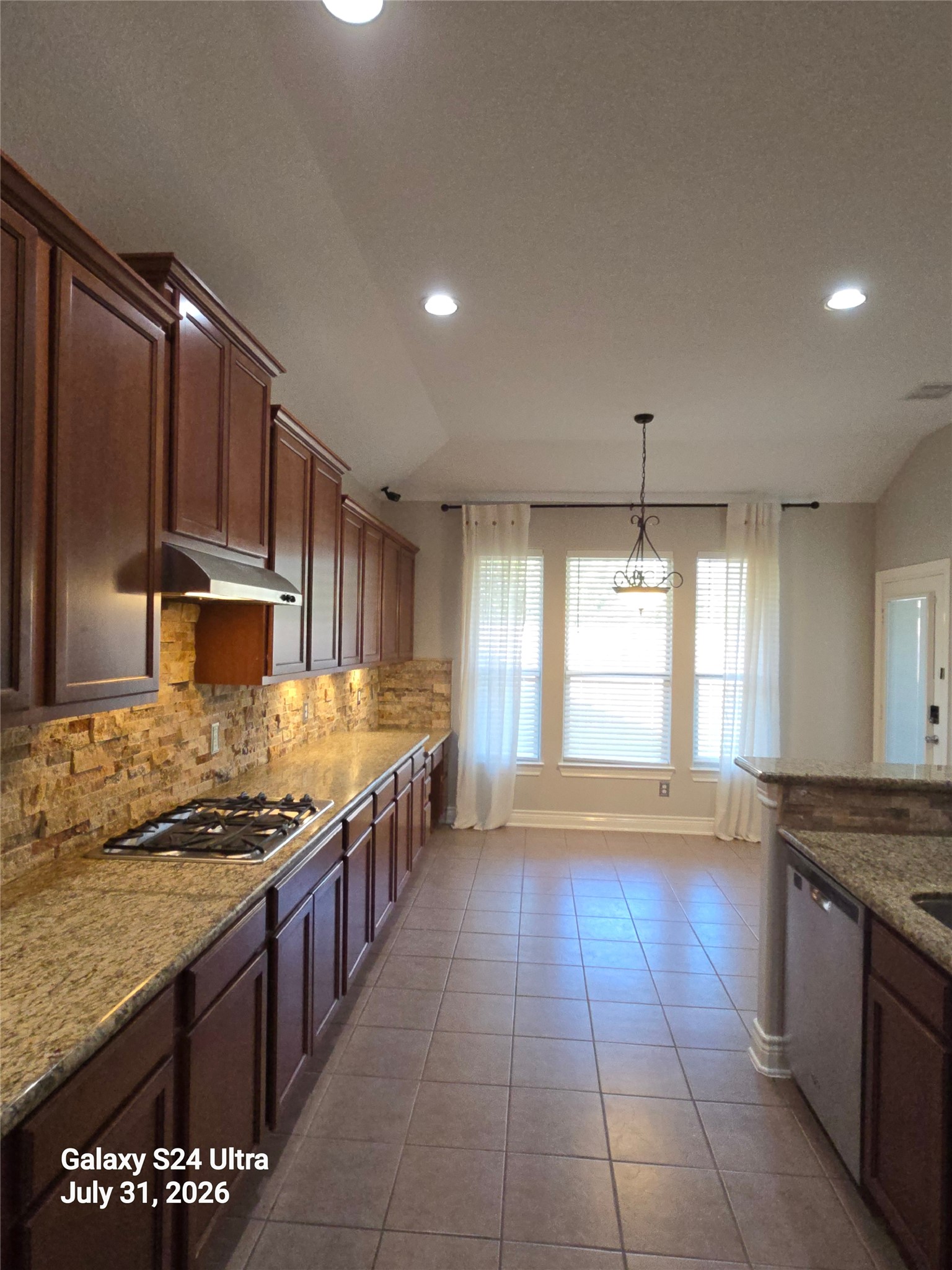 5031 Gulf Stream Lane Property Photo 8