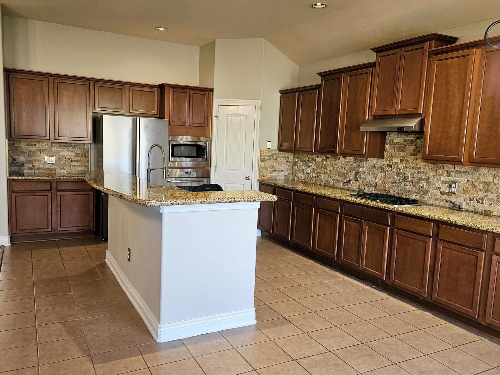 5031 Gulf Stream Lane Property Photo 10