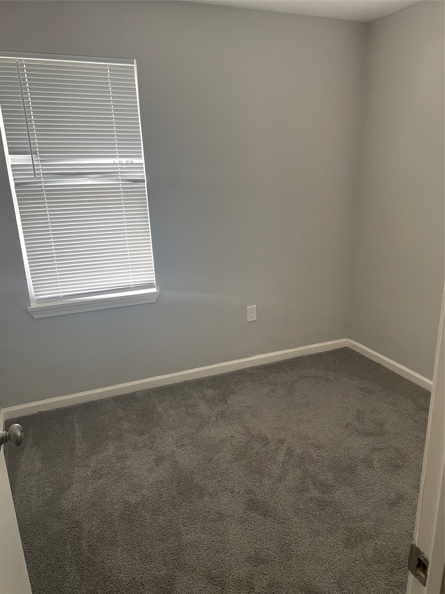 9216 1/2 E Avenue P Property Photo 10
