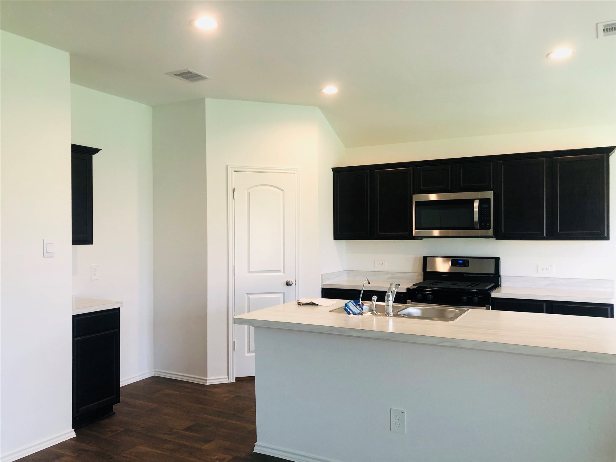 21546 Violet Ridge Road Property Photo 4