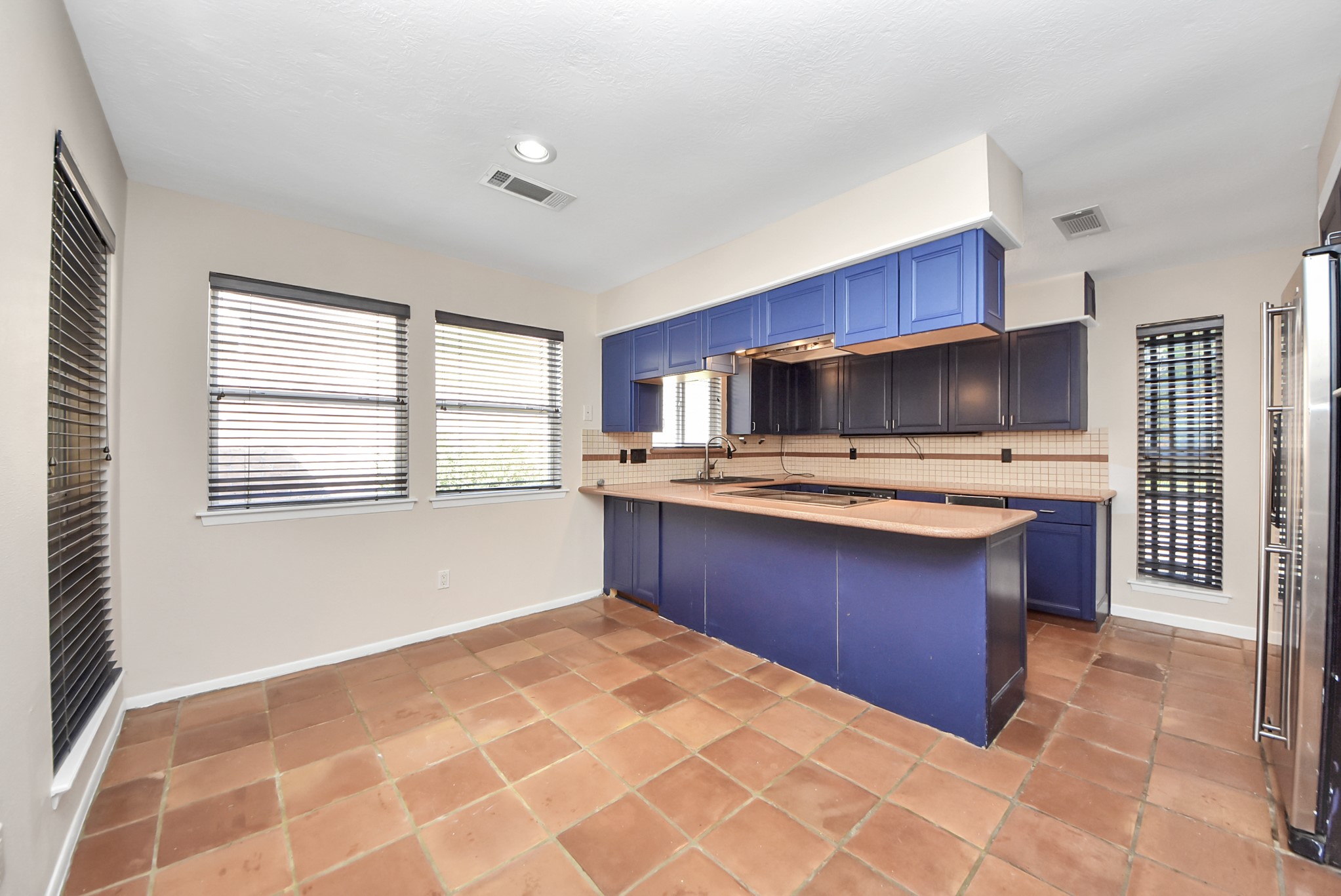 2210 Linea Del Pino Street Property Photo 20