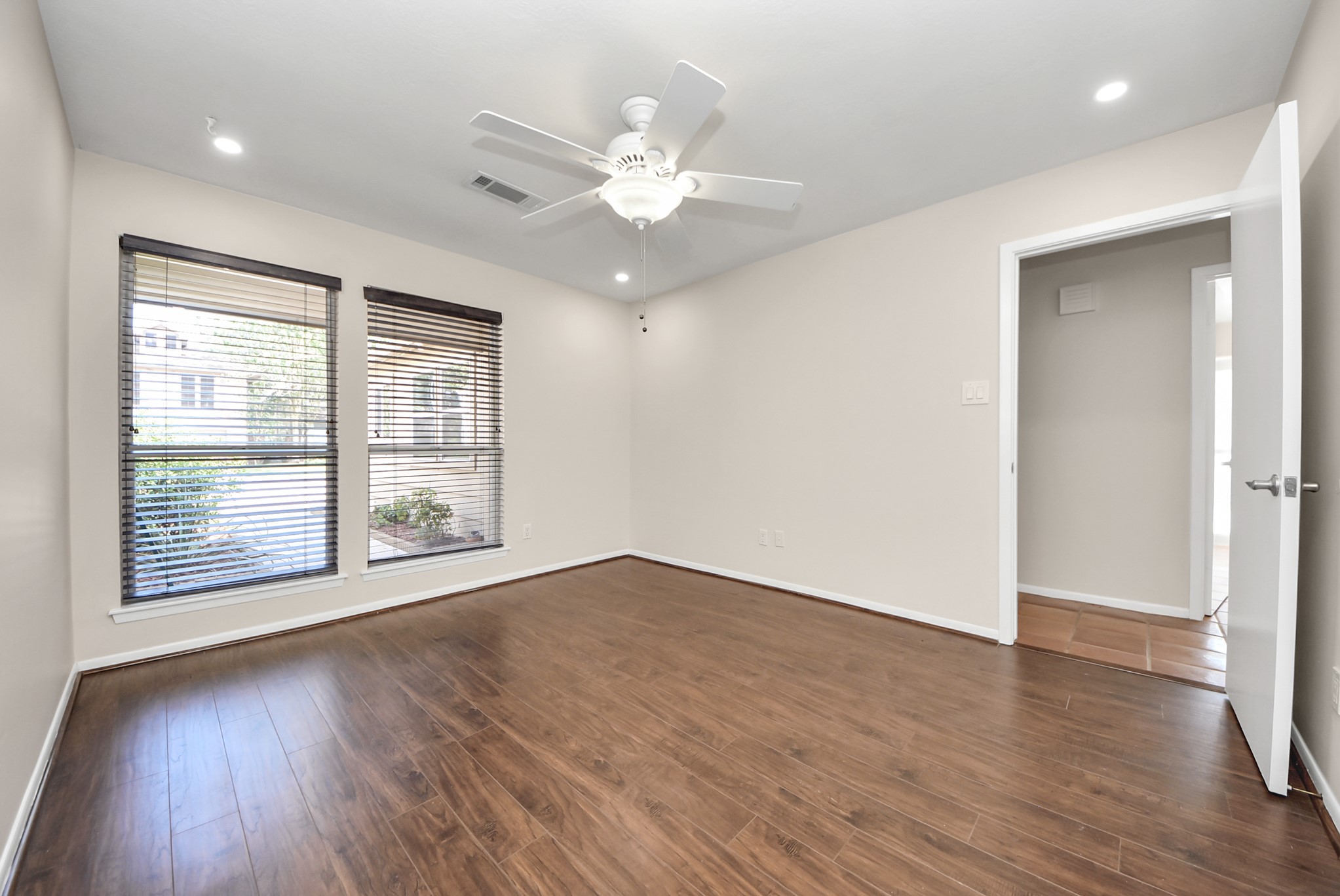 2210 Linea Del Pino Street Property Photo 28