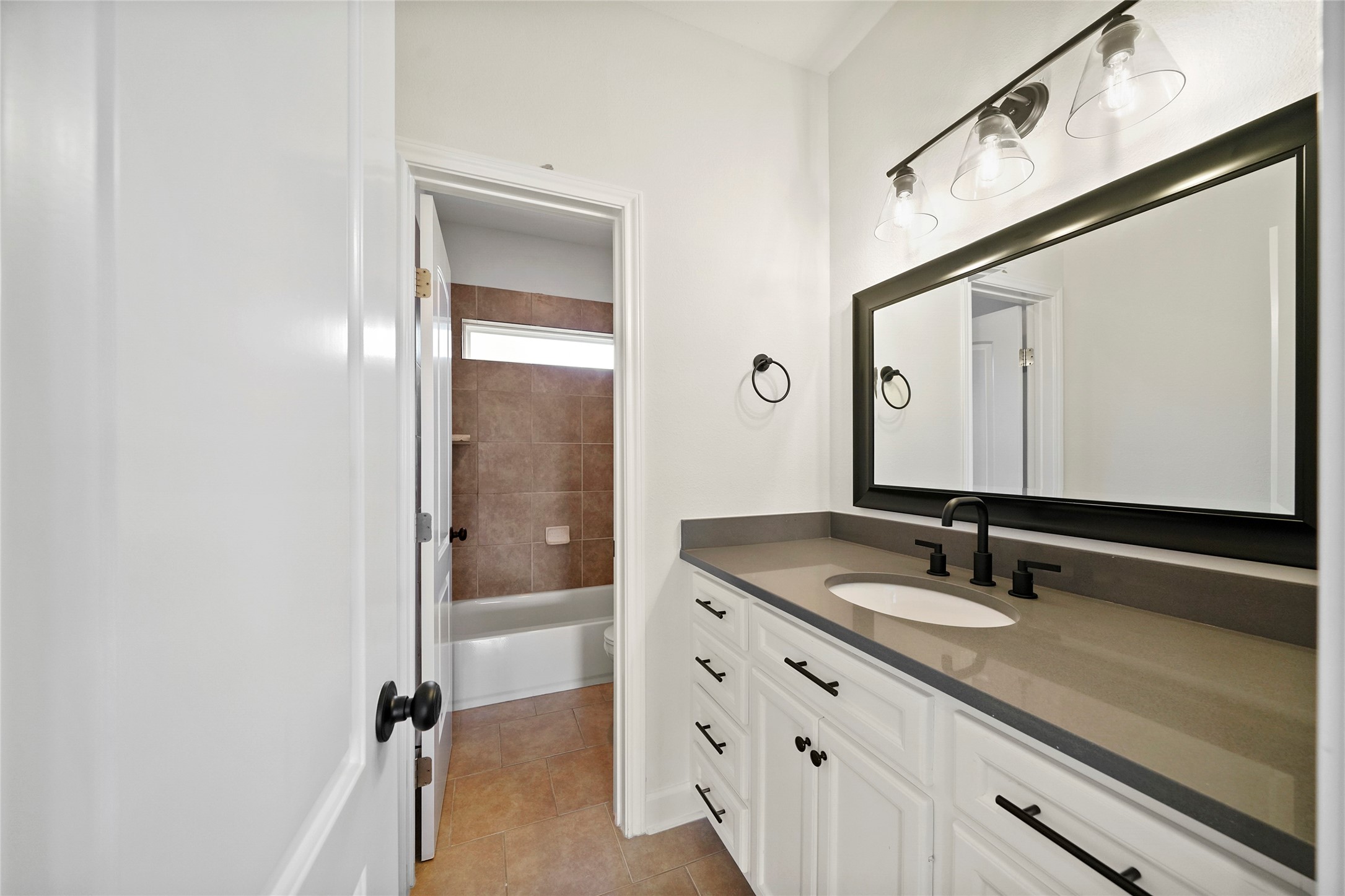 5408 Jonathan Lane Property Photo 14