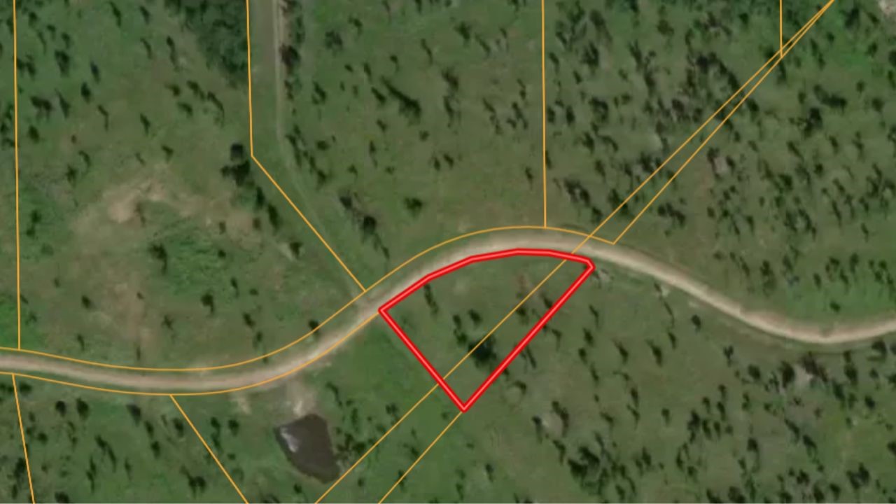 Lot 13 Eagle Falls Boulevard Property Photo 1