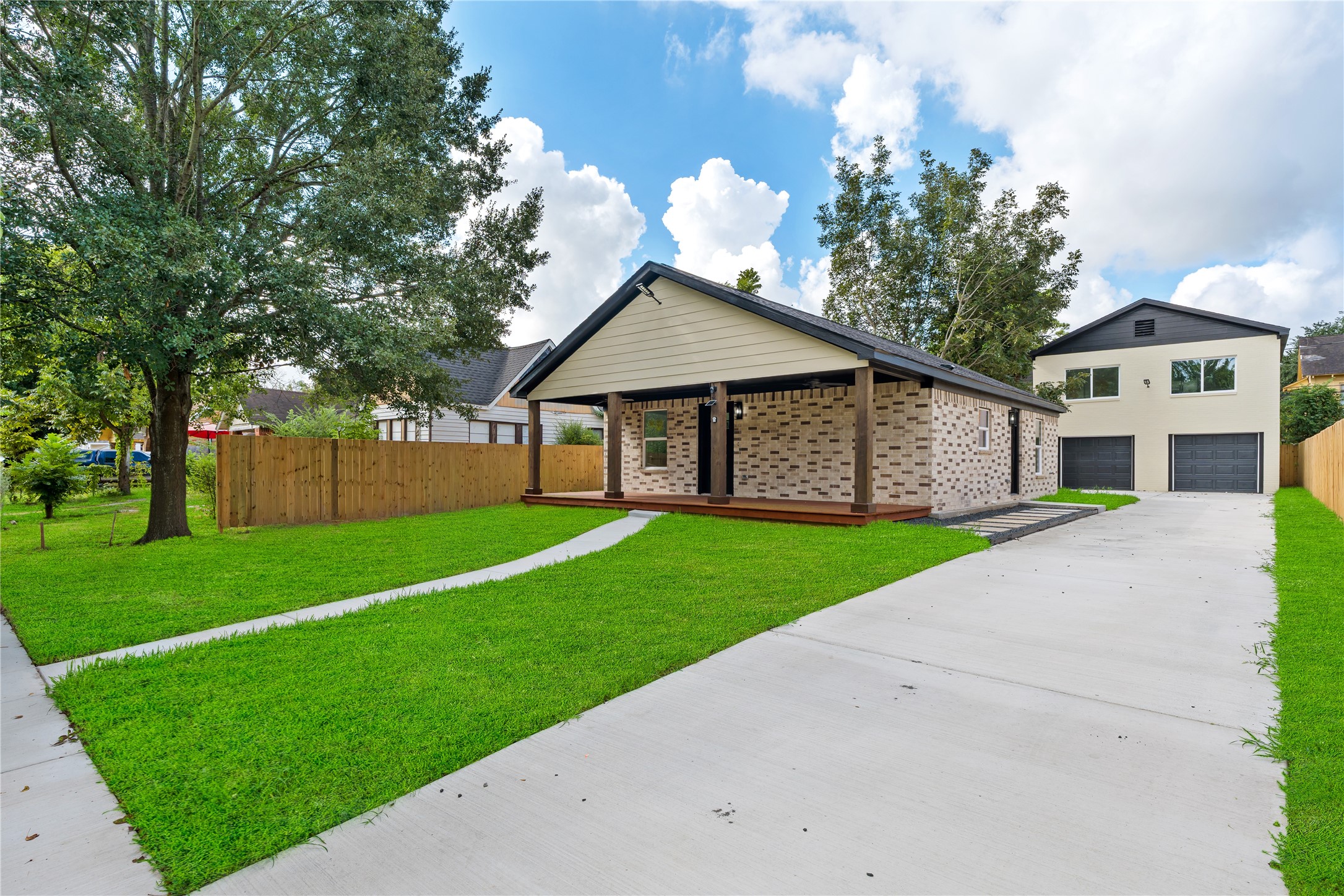 1408 Pearson Street Property Photo 1