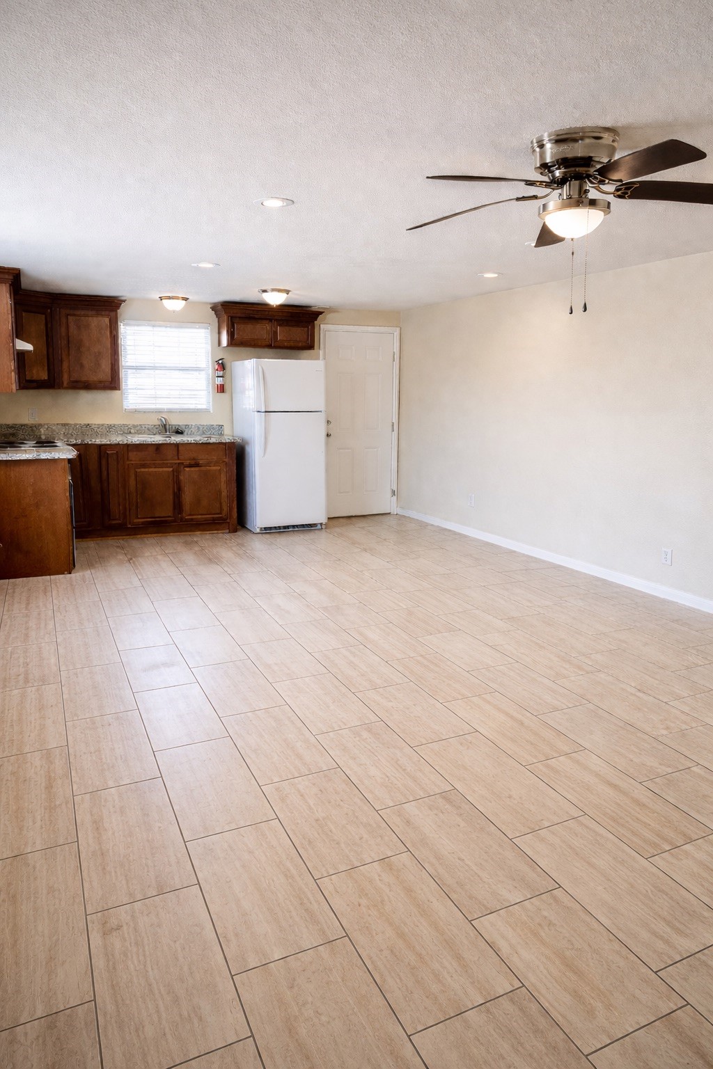 706 Harris Avenue 4 Property Photo 2
