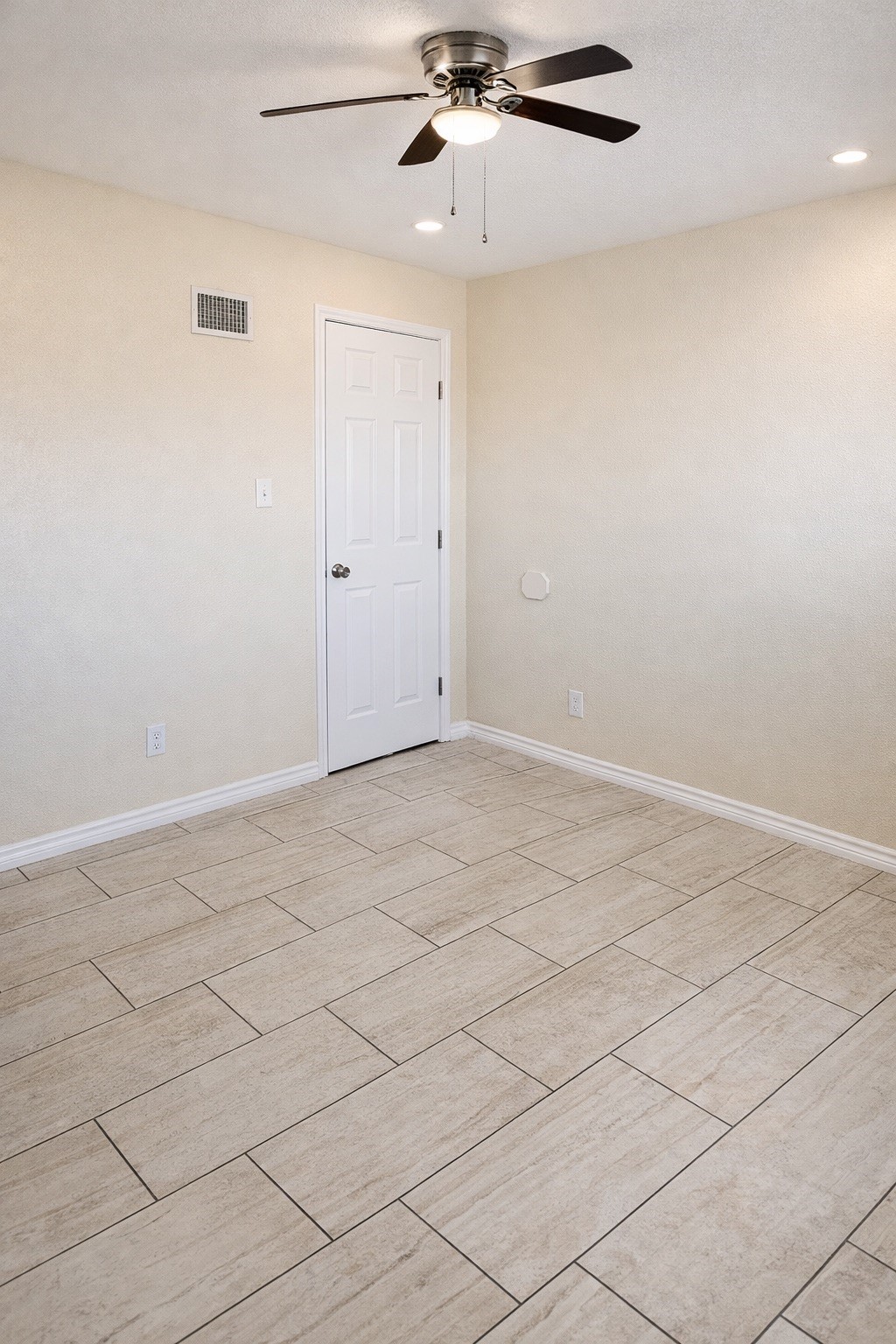 706 Harris Avenue 4 Property Photo 7