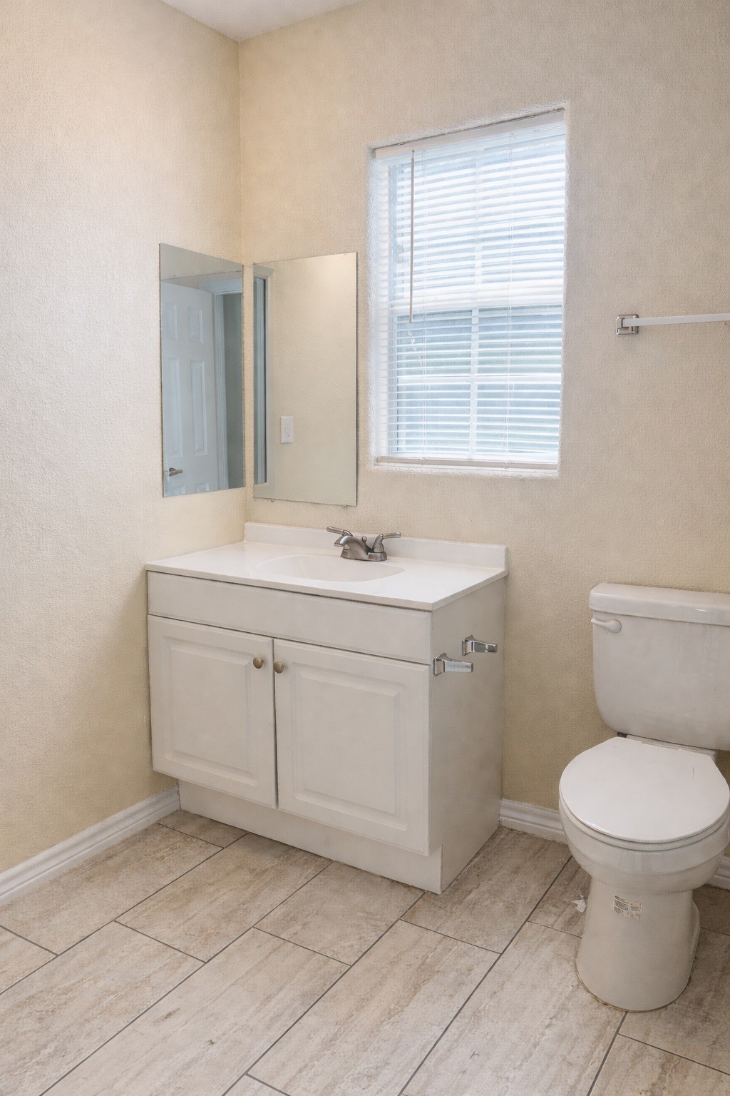706 Harris Avenue 4 Property Photo 8
