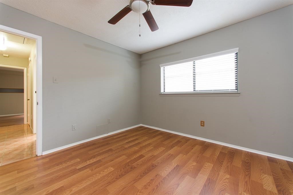 16031 Windom Drive Property Photo 11