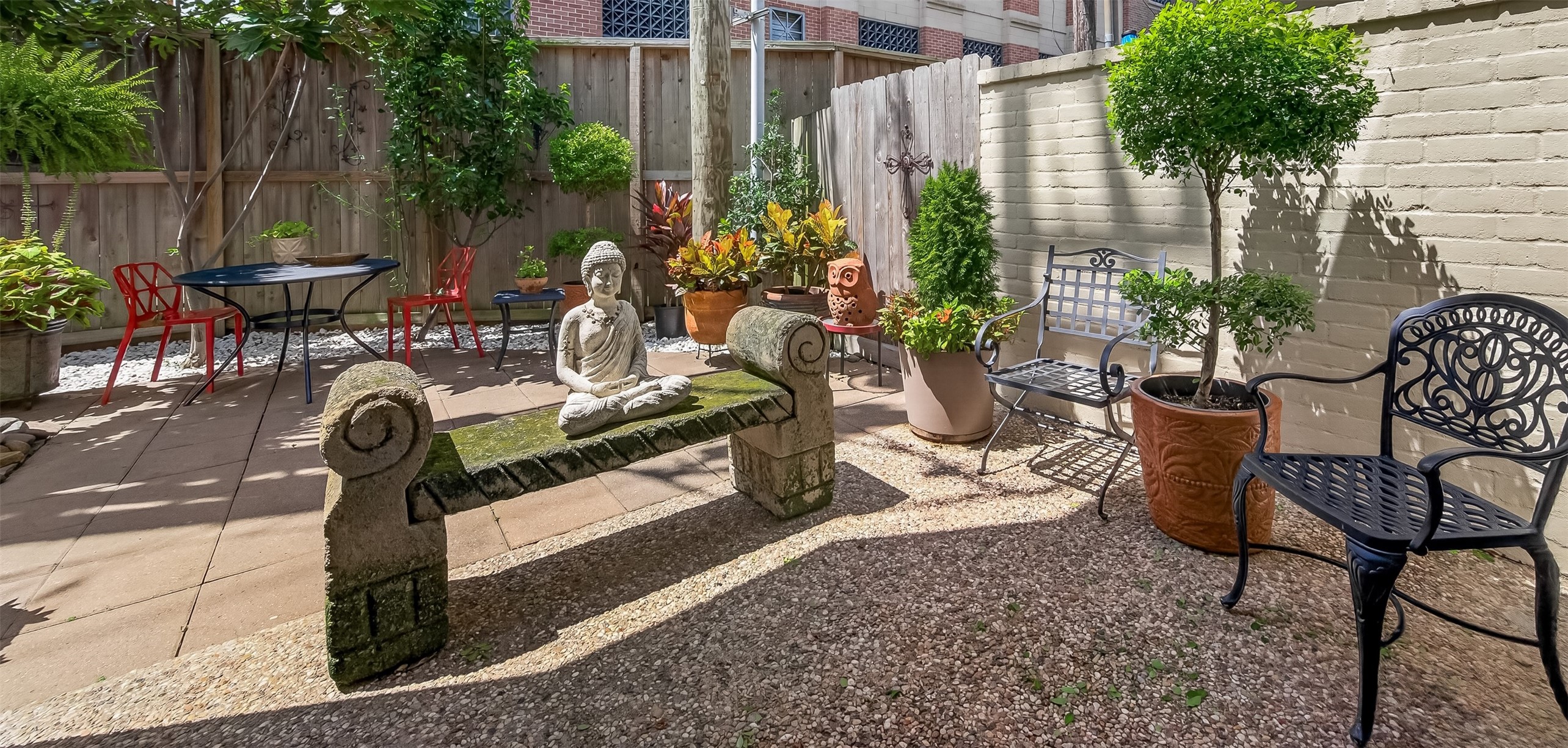 77 Chelsea Boulevard Property Photo 3