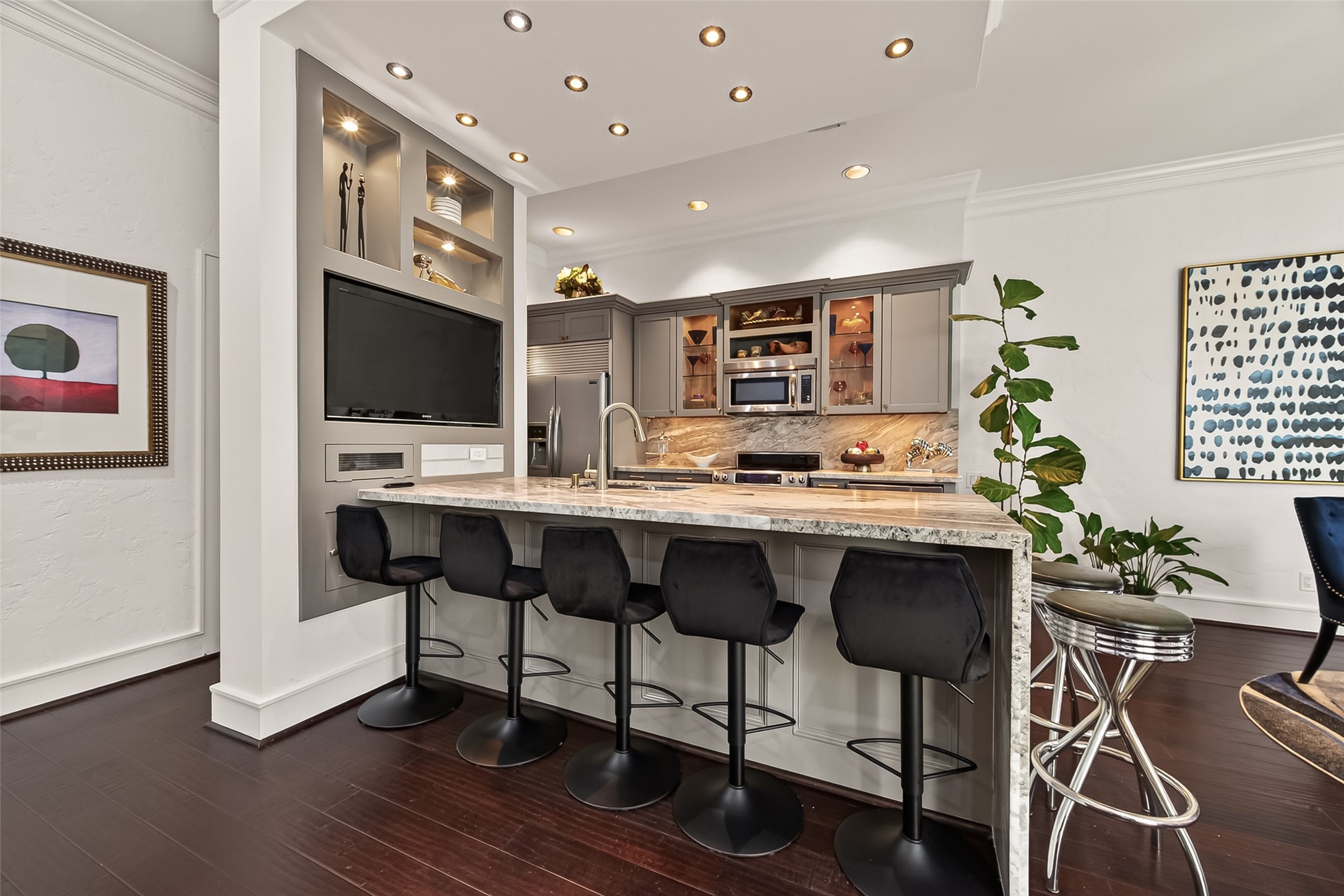 77 Chelsea Boulevard Property Photo 6