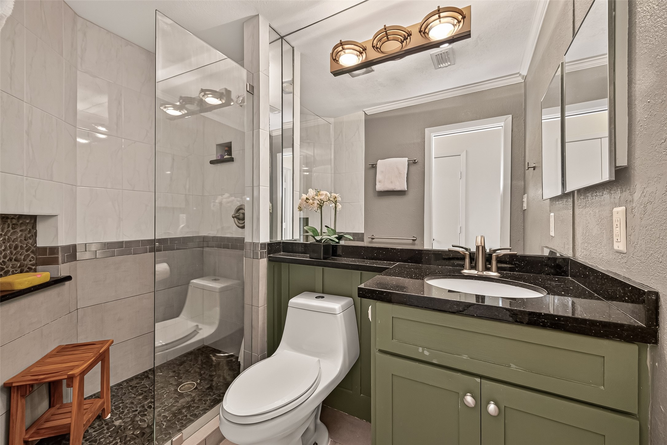 77 Chelsea Boulevard Property Photo 11