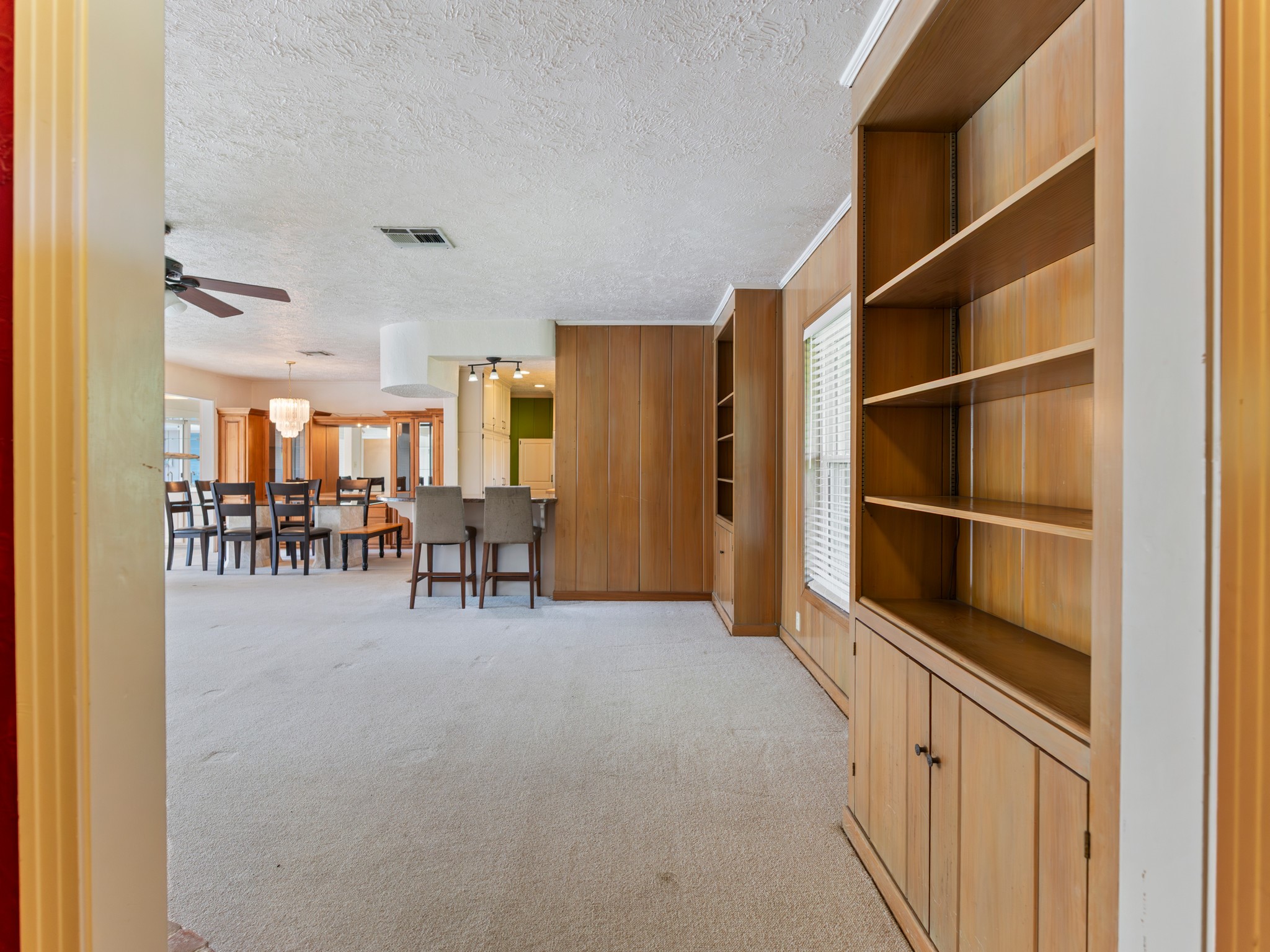 900 6th Street Property Photo 5