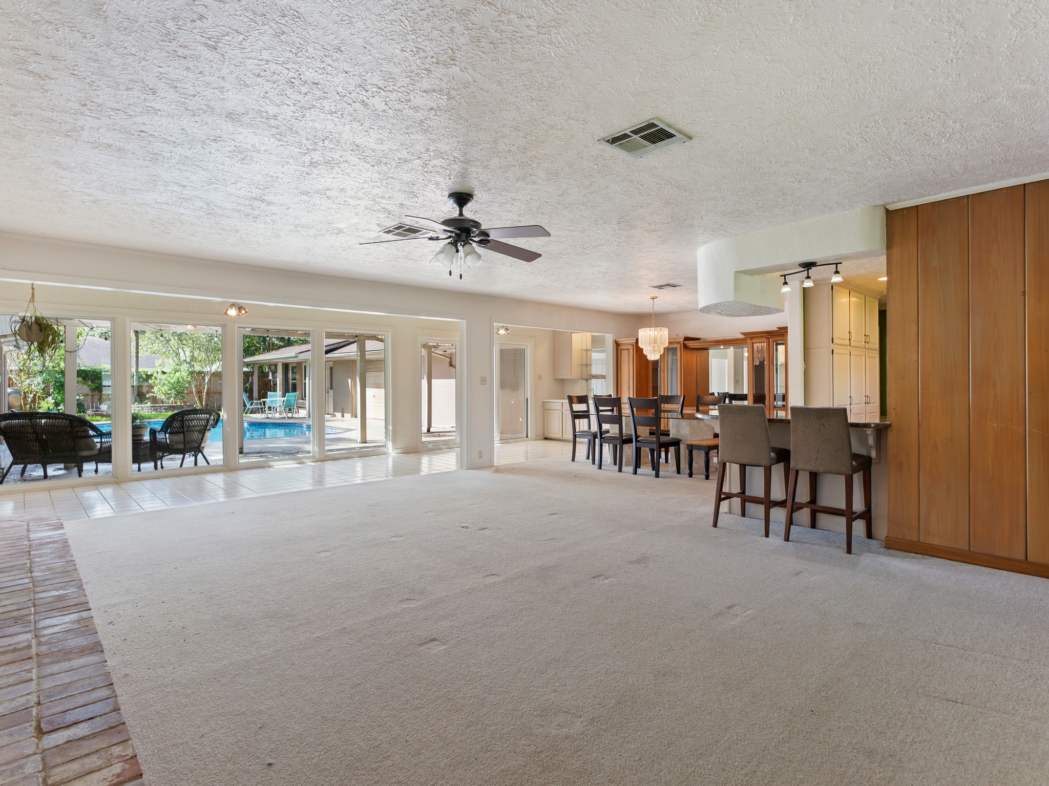 900 6th Street Property Photo 6