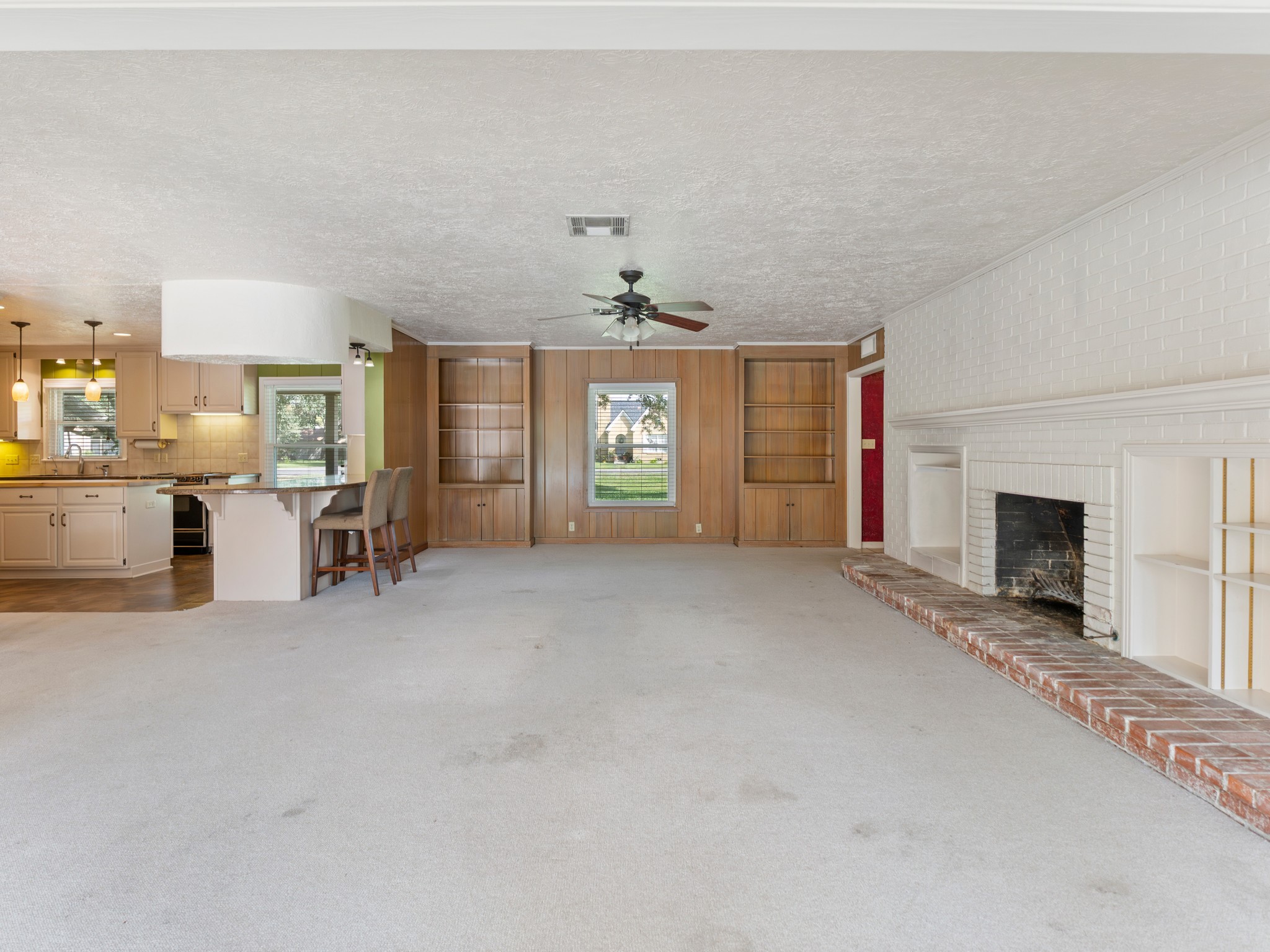 900 6th Street Property Photo 8