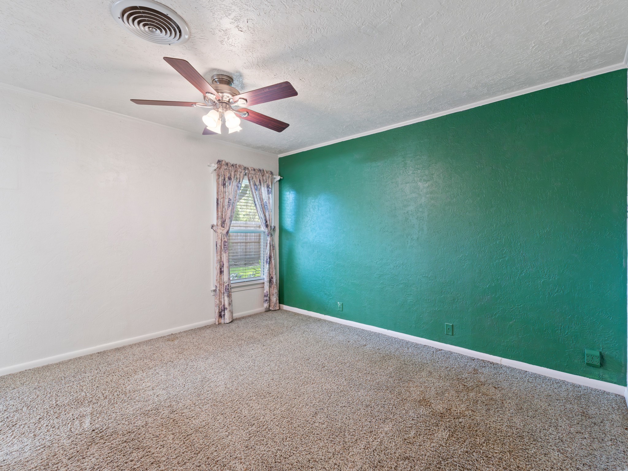 900 6th Street Property Photo 32