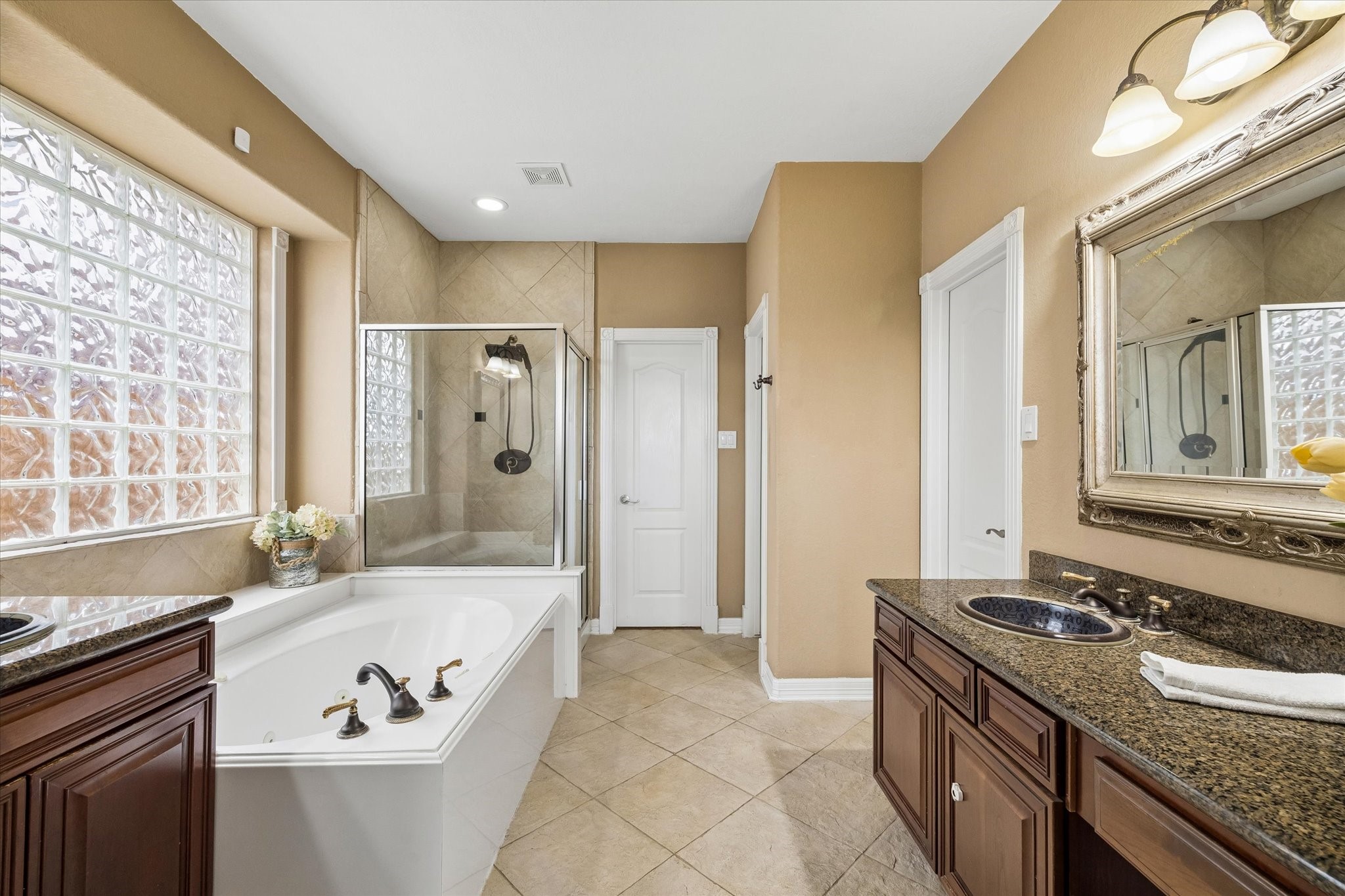 16542 Crossfield Drive Property Photo 19