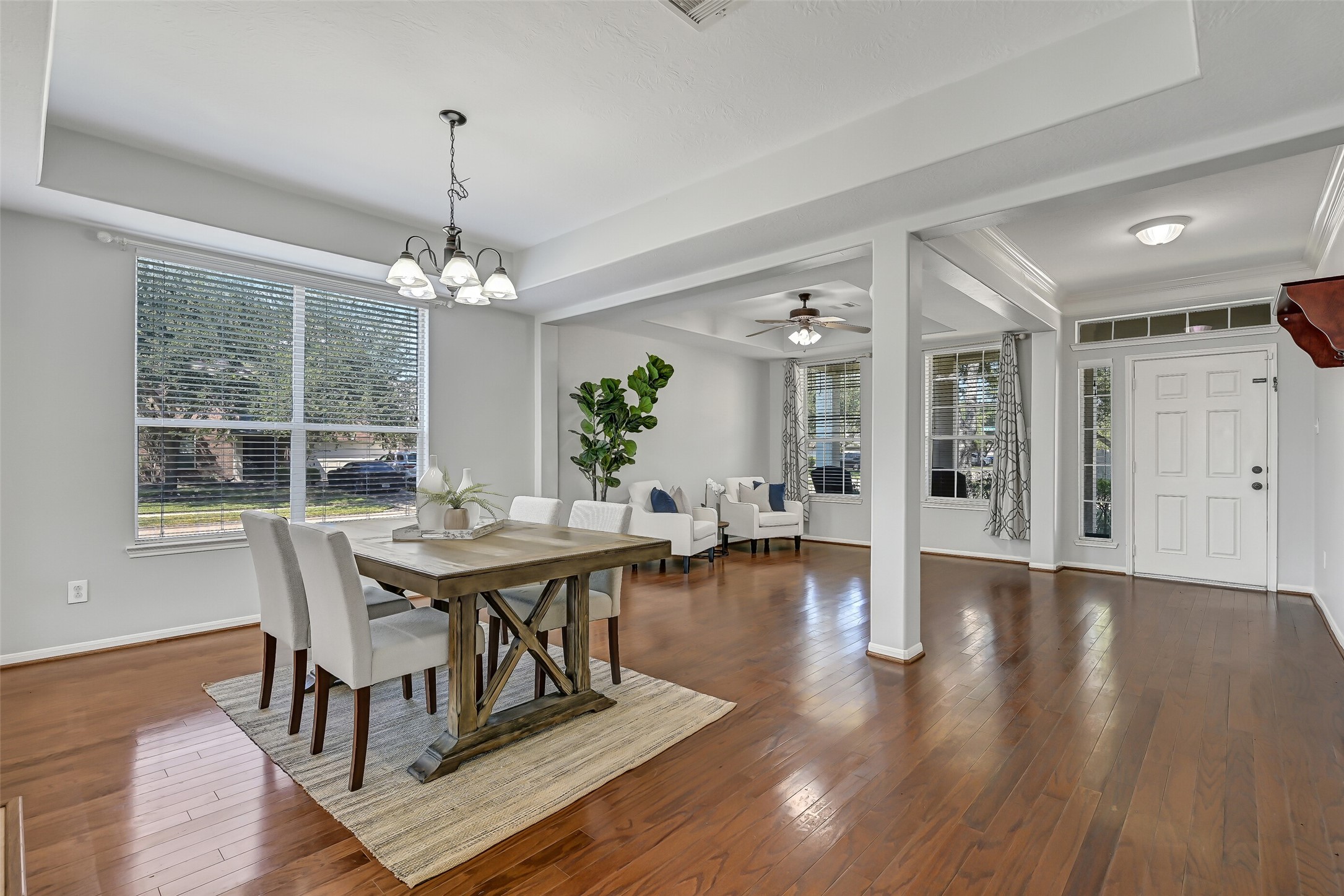 1902 Highland Point Court Property Photo 4