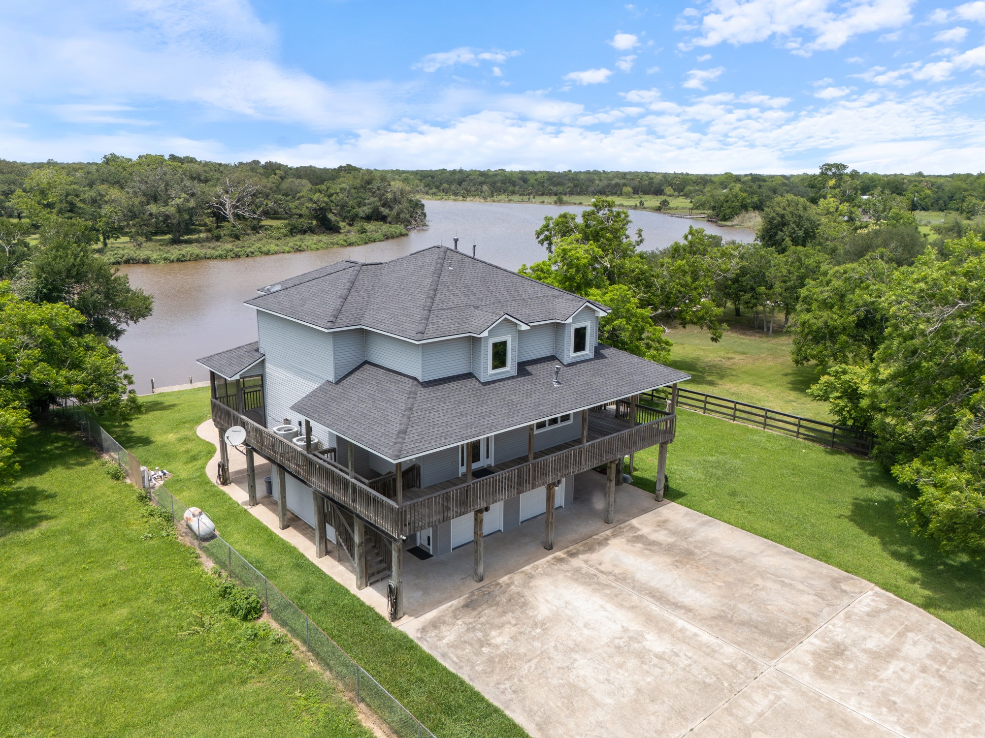3054 Fm 2611 Road Property Photo 5