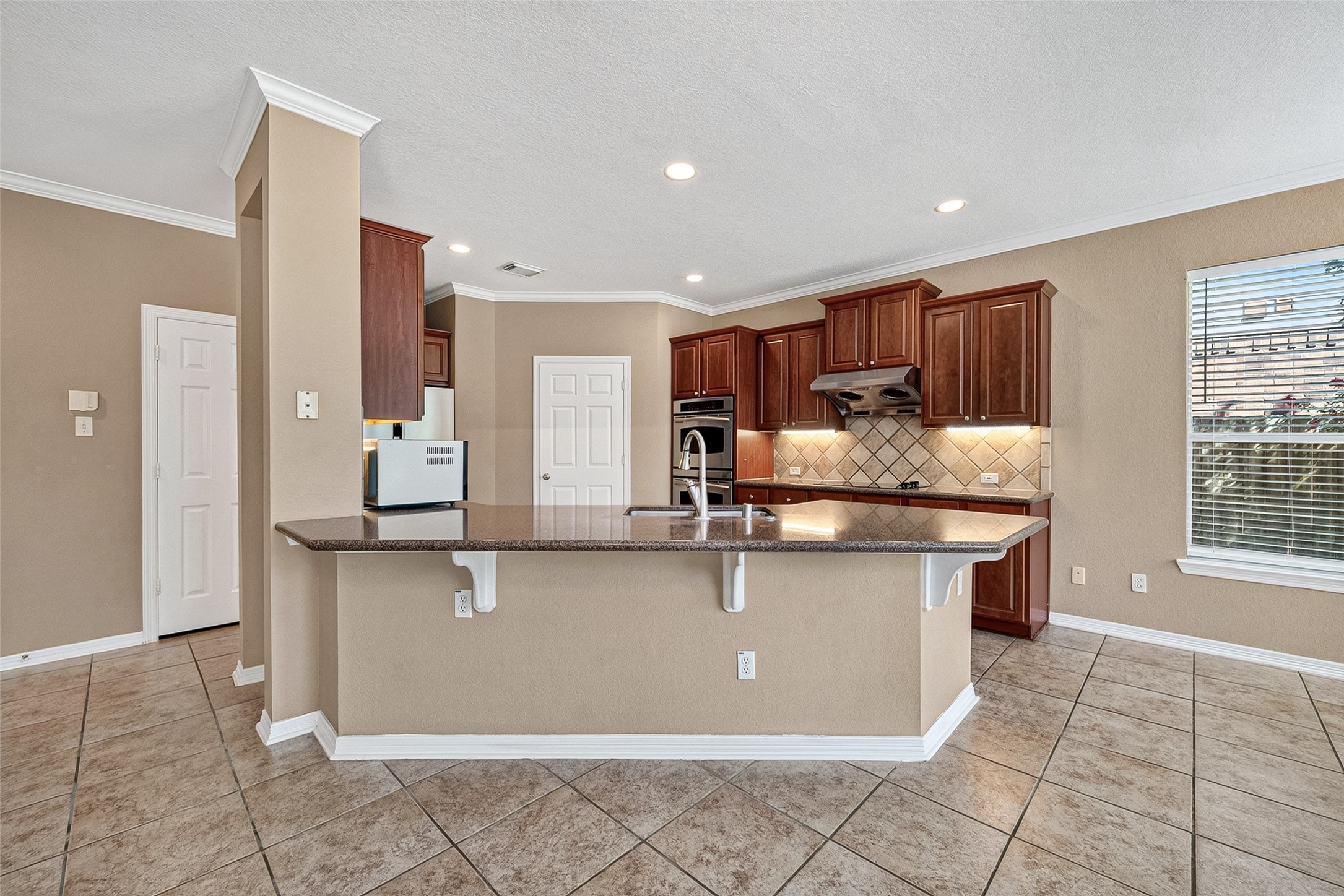 4911 Canyon Sage Lane Property Photo 17