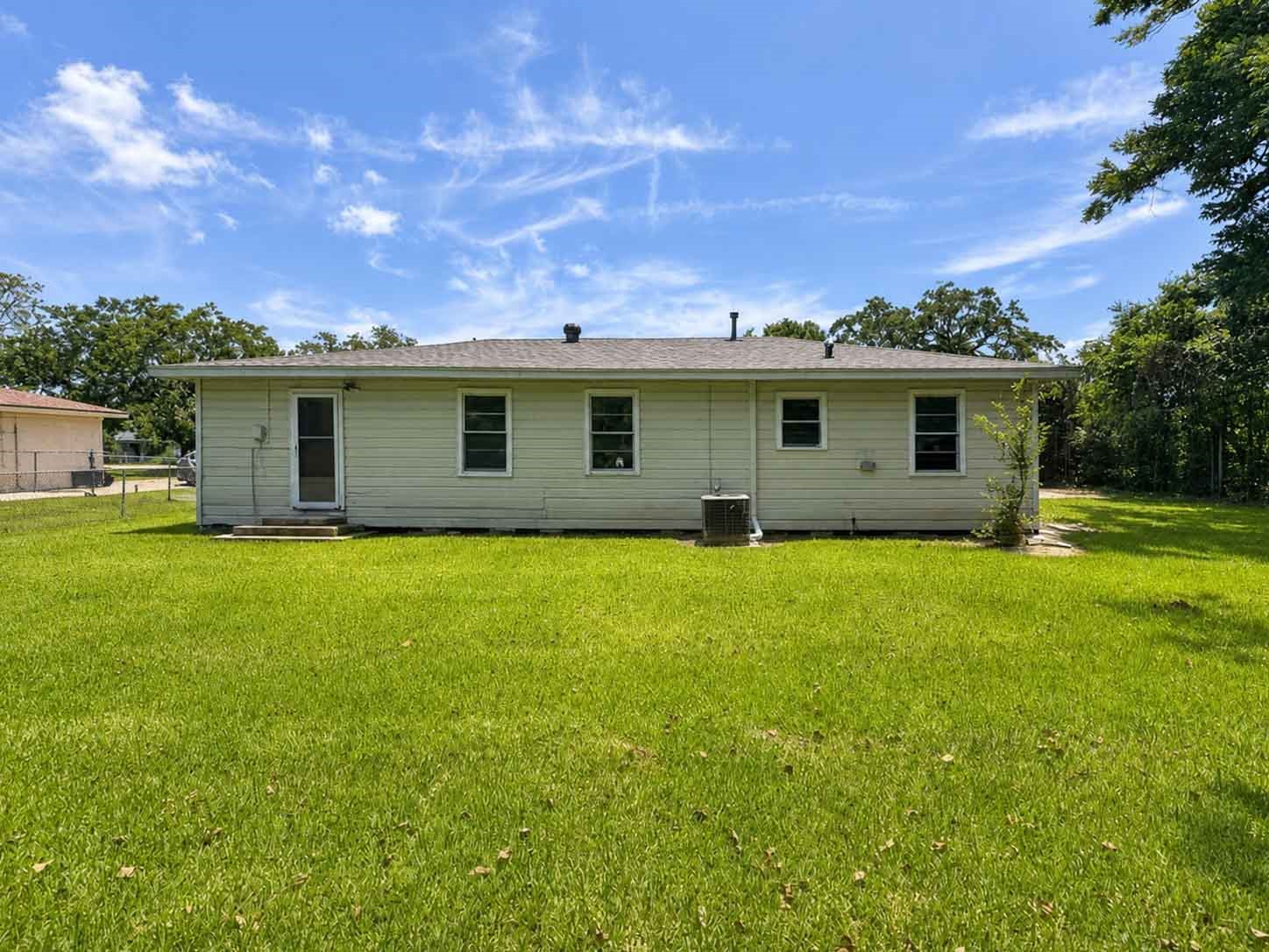 1156 2nd Street Property Photo 3