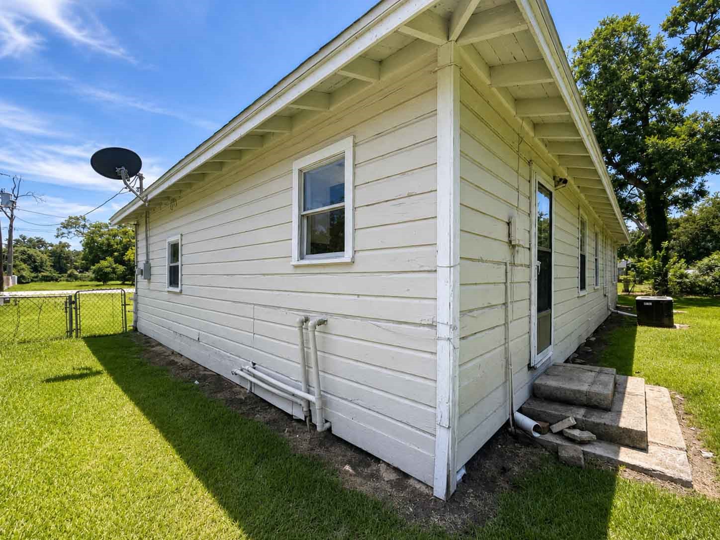 1156 2nd Street Property Photo 5