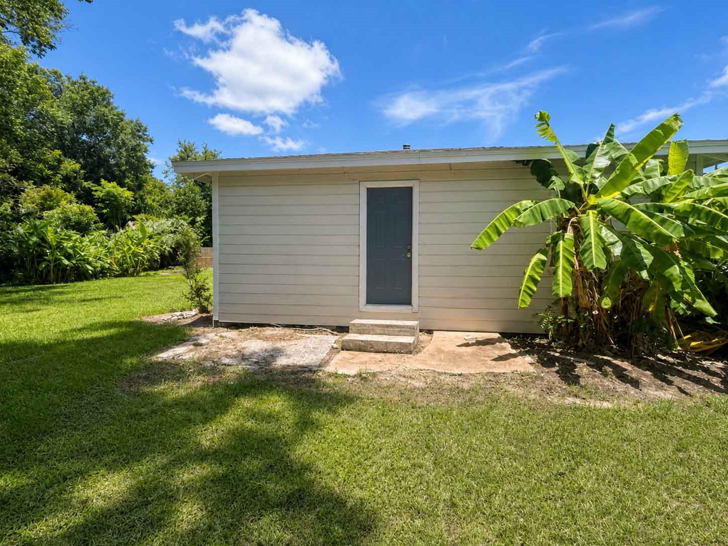 1156 2nd Street Property Photo 6