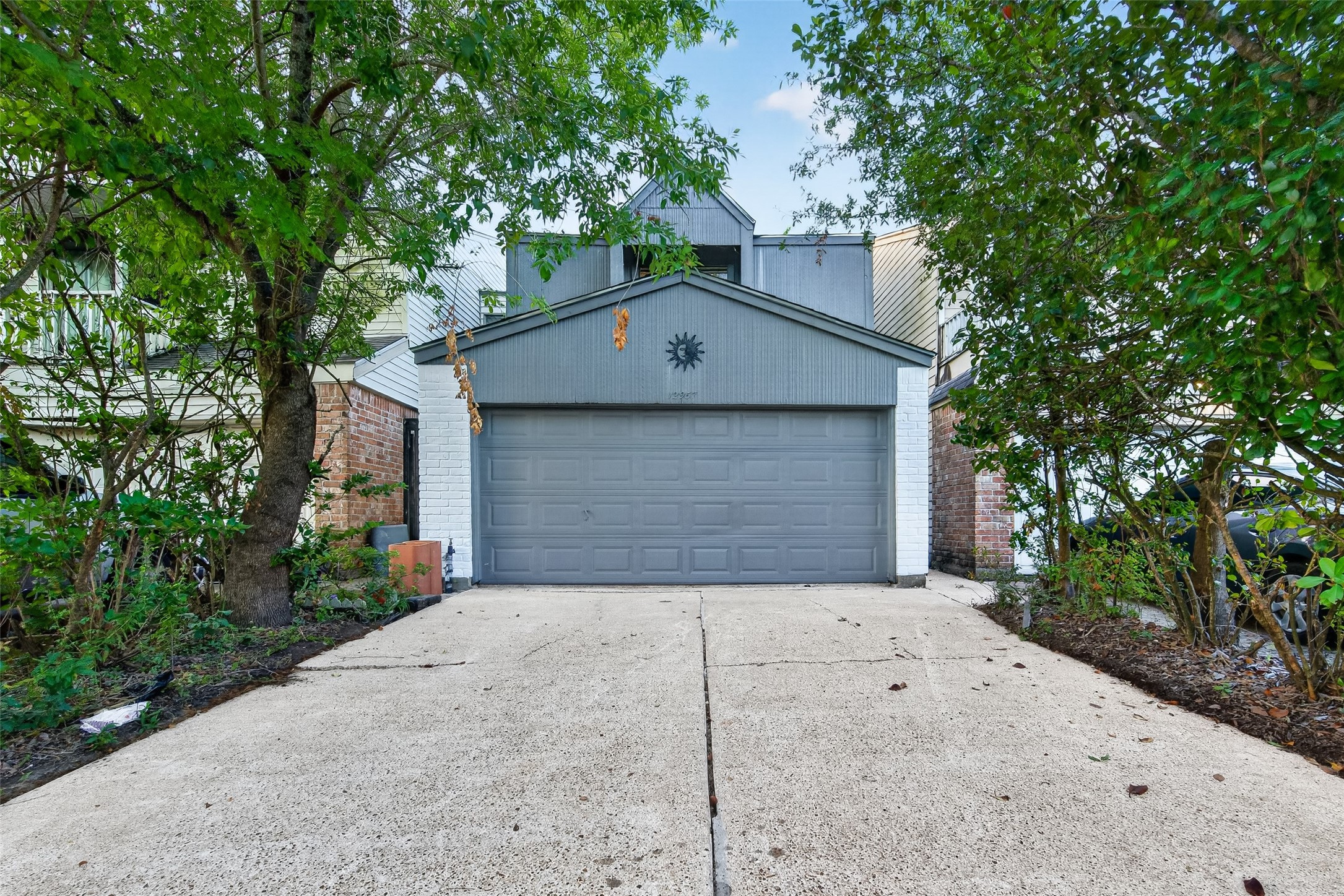 12957 Shannon Hills Drive Property Photo 5