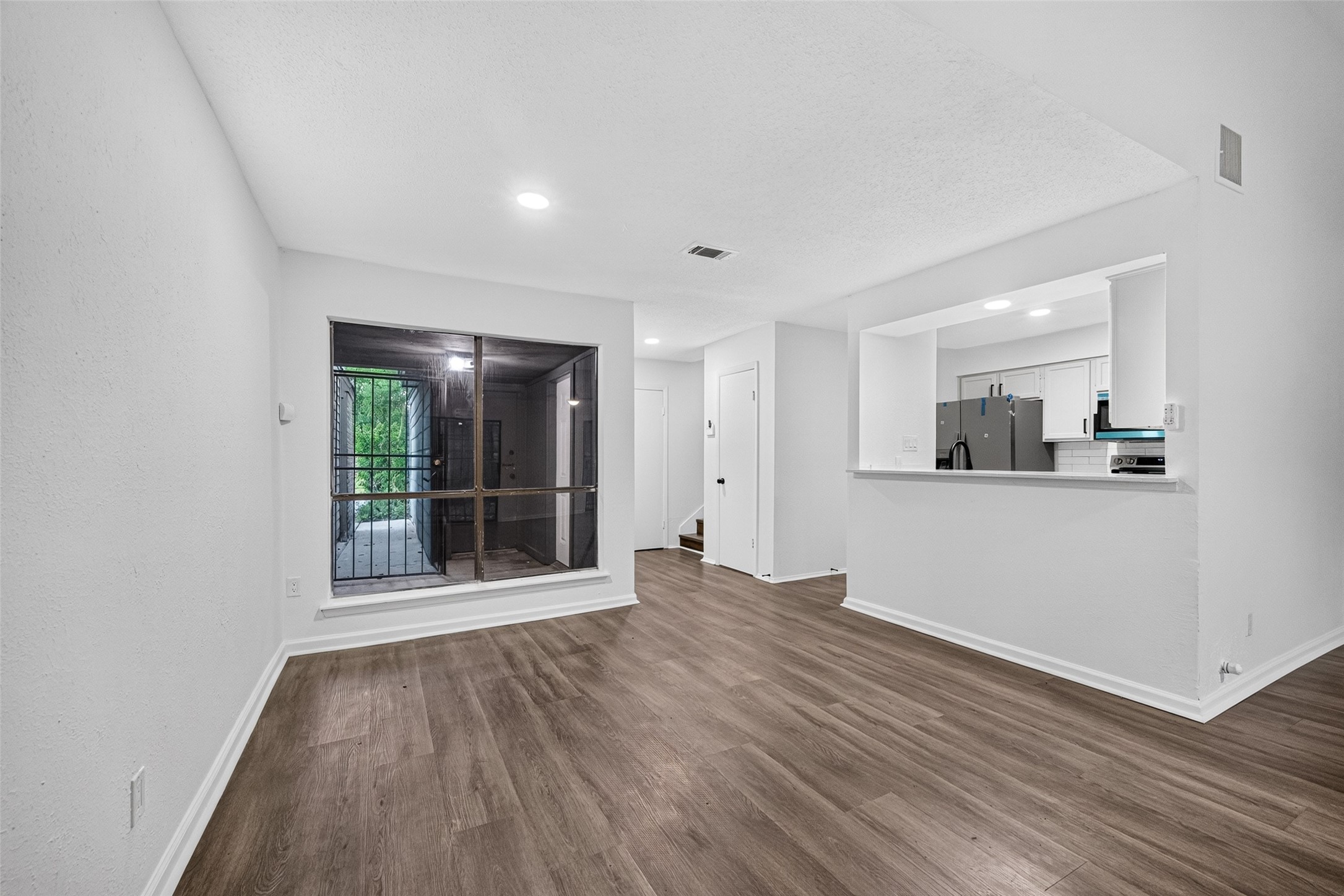 12957 Shannon Hills Drive Property Photo 10