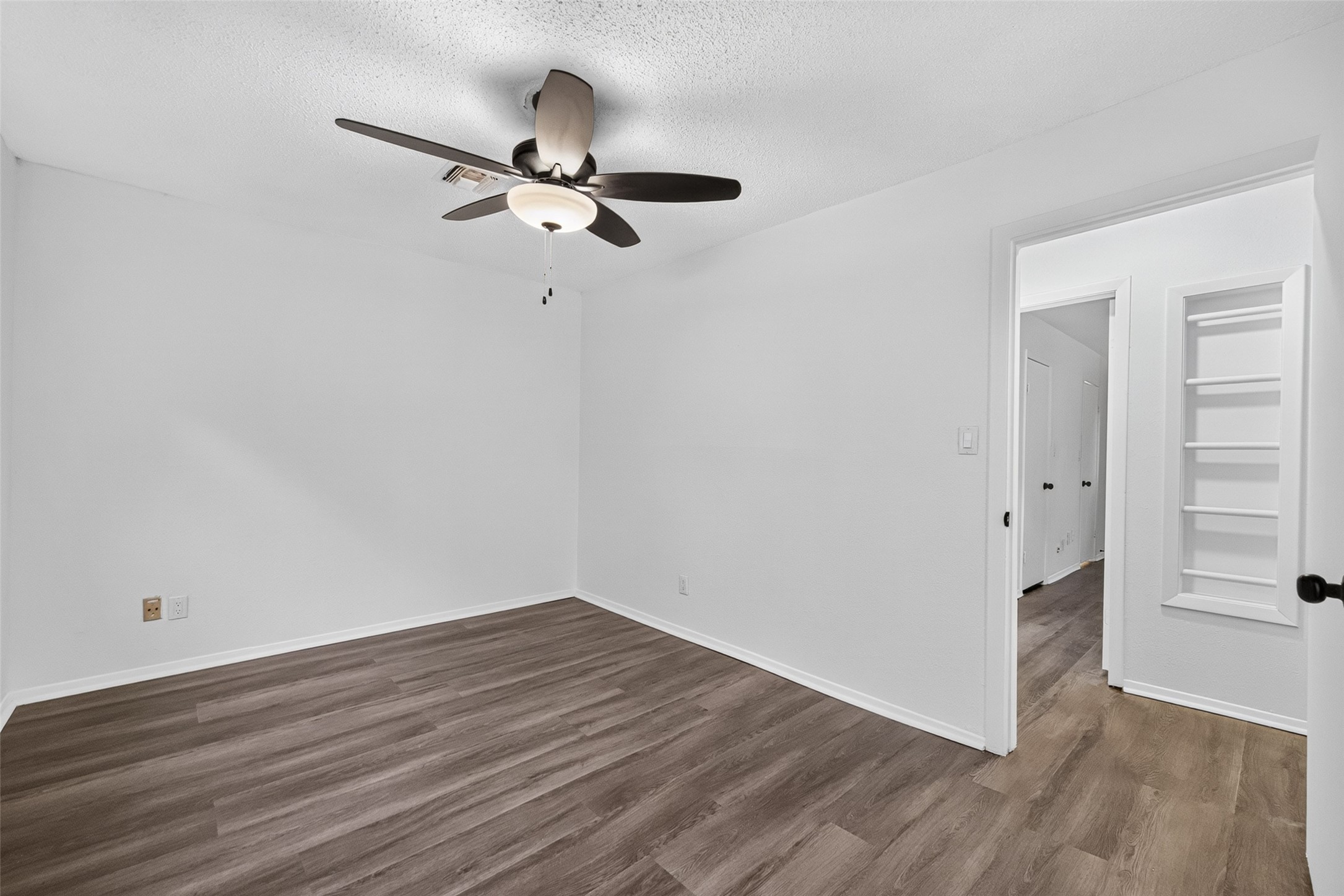 12957 Shannon Hills Drive Property Photo 26