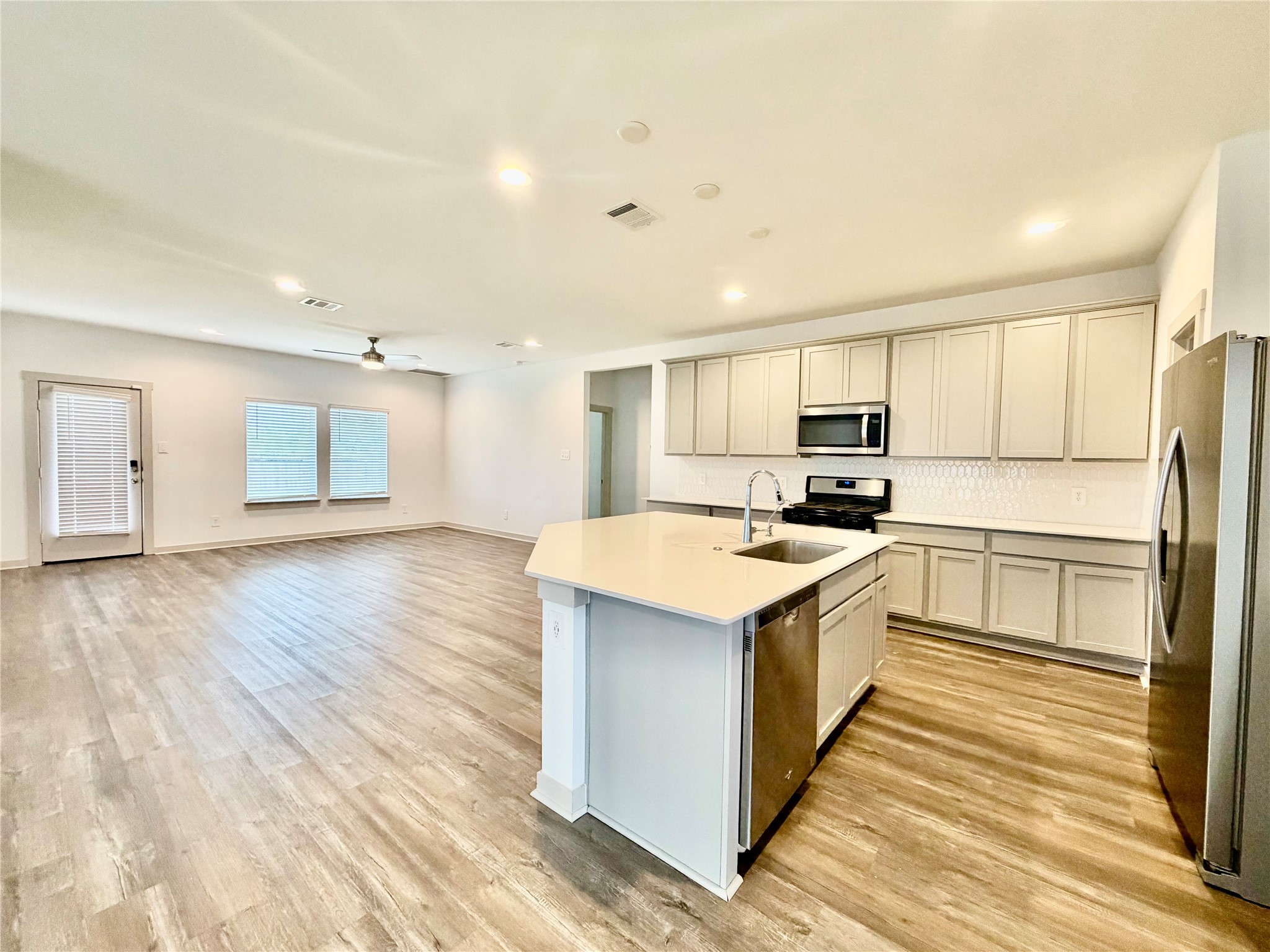 3563 Finn Landing Lane Property Photo 6