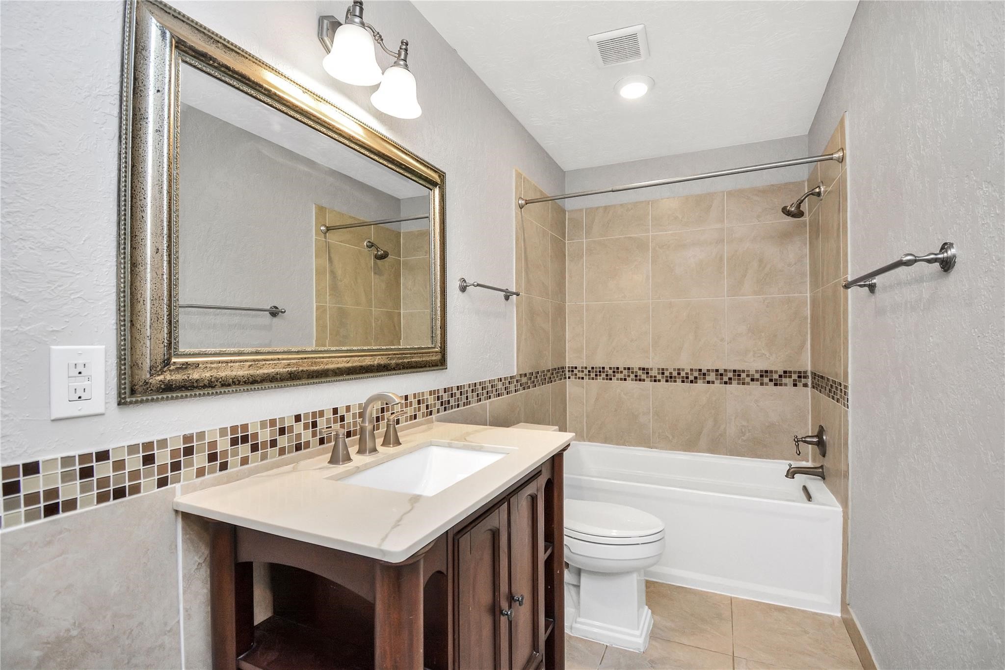 22218 Deville Drive Property Photo 14