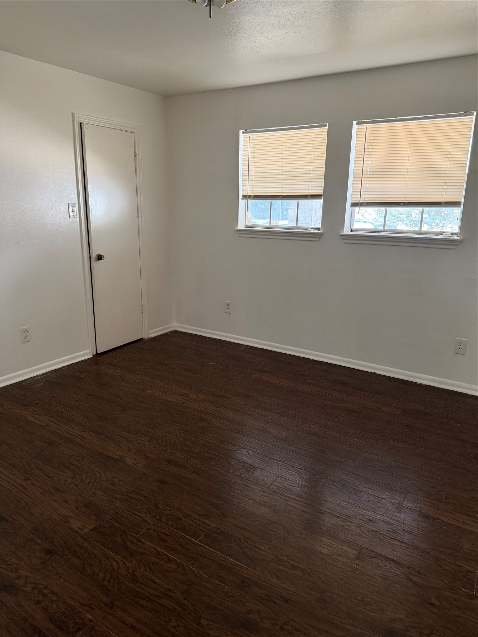 10719 Valley Hills Drive Property Photo 8