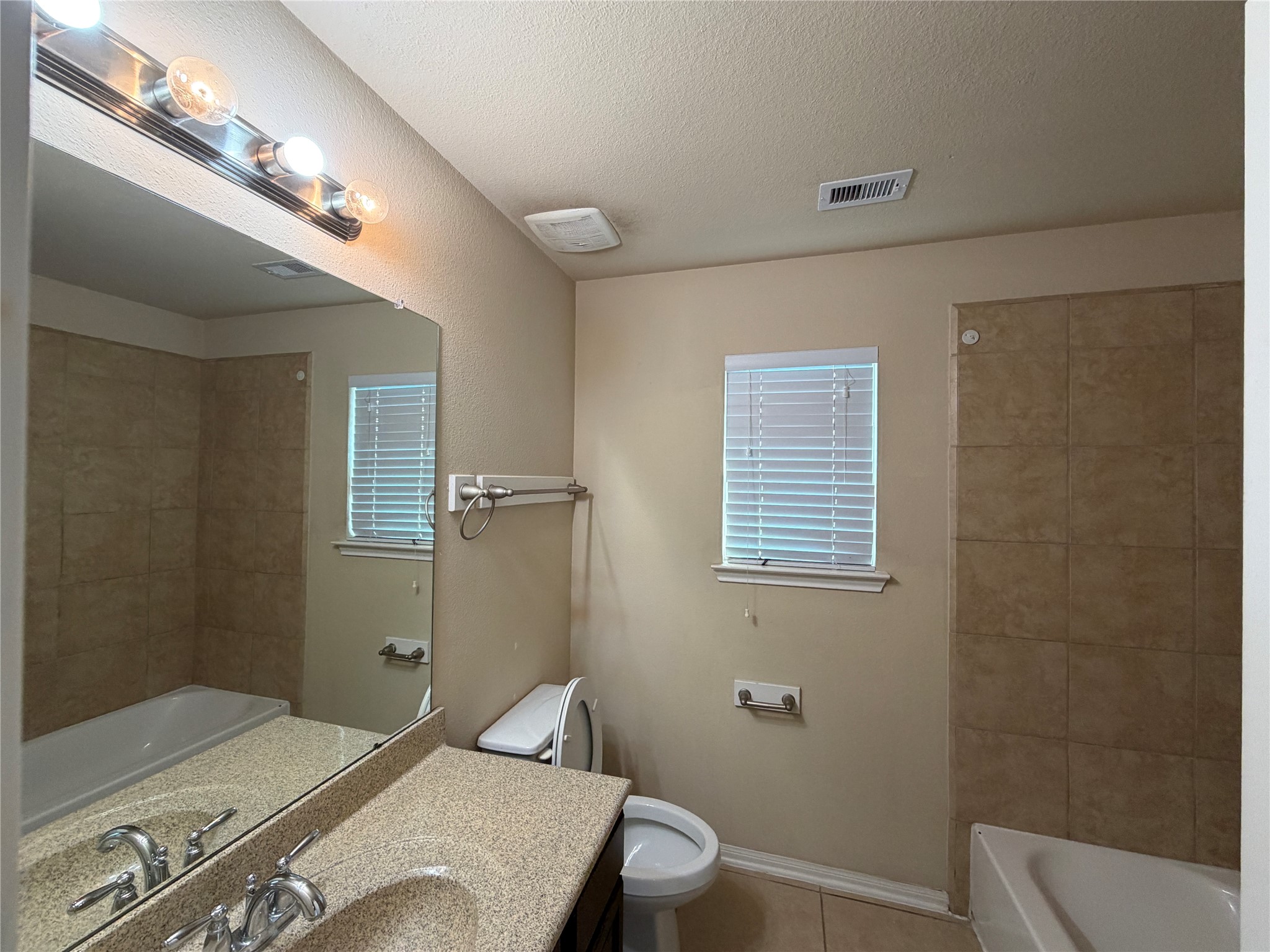 19419 Bronte Springs Court Property Photo 16