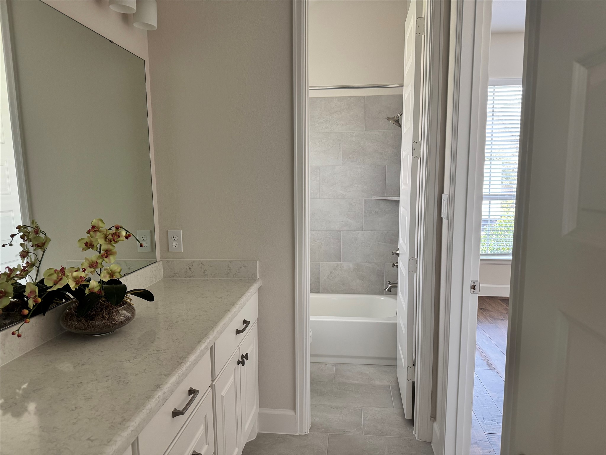 5406 Farm Hill Way Property Photo 14