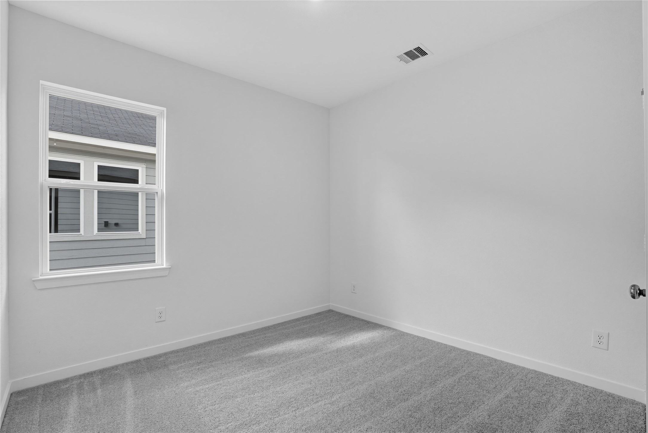17415 Chestnut Chase Street Property Photo 8