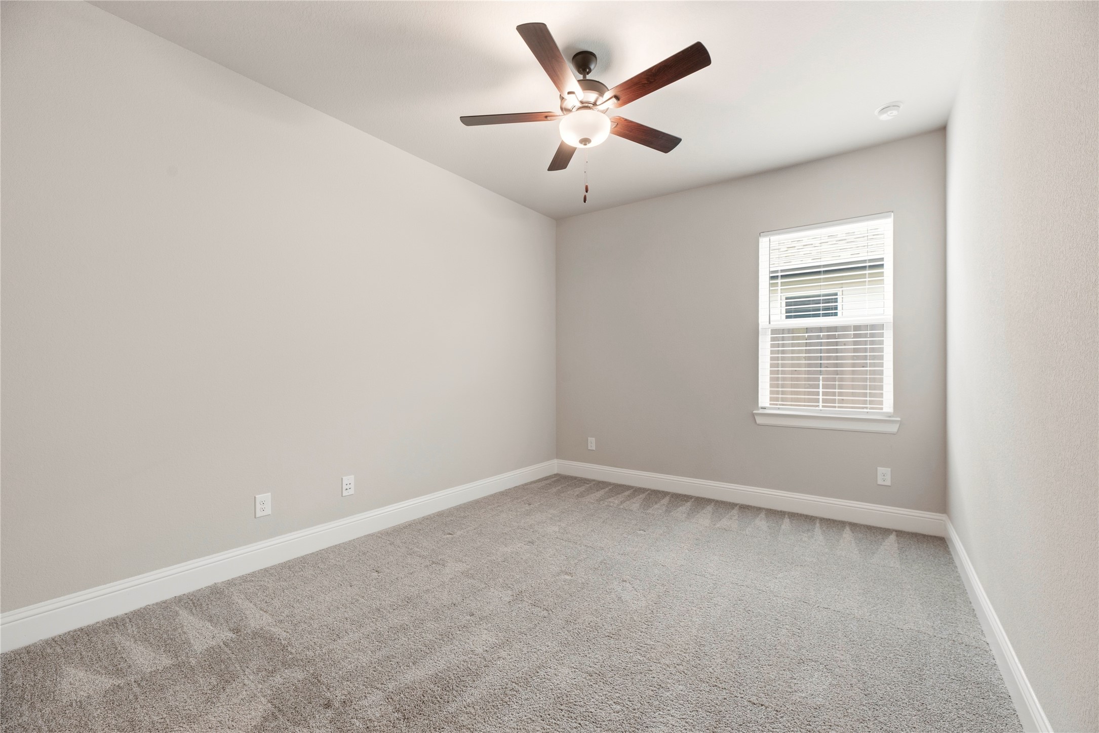 9615 Hunters Run Drive Property Photo 33