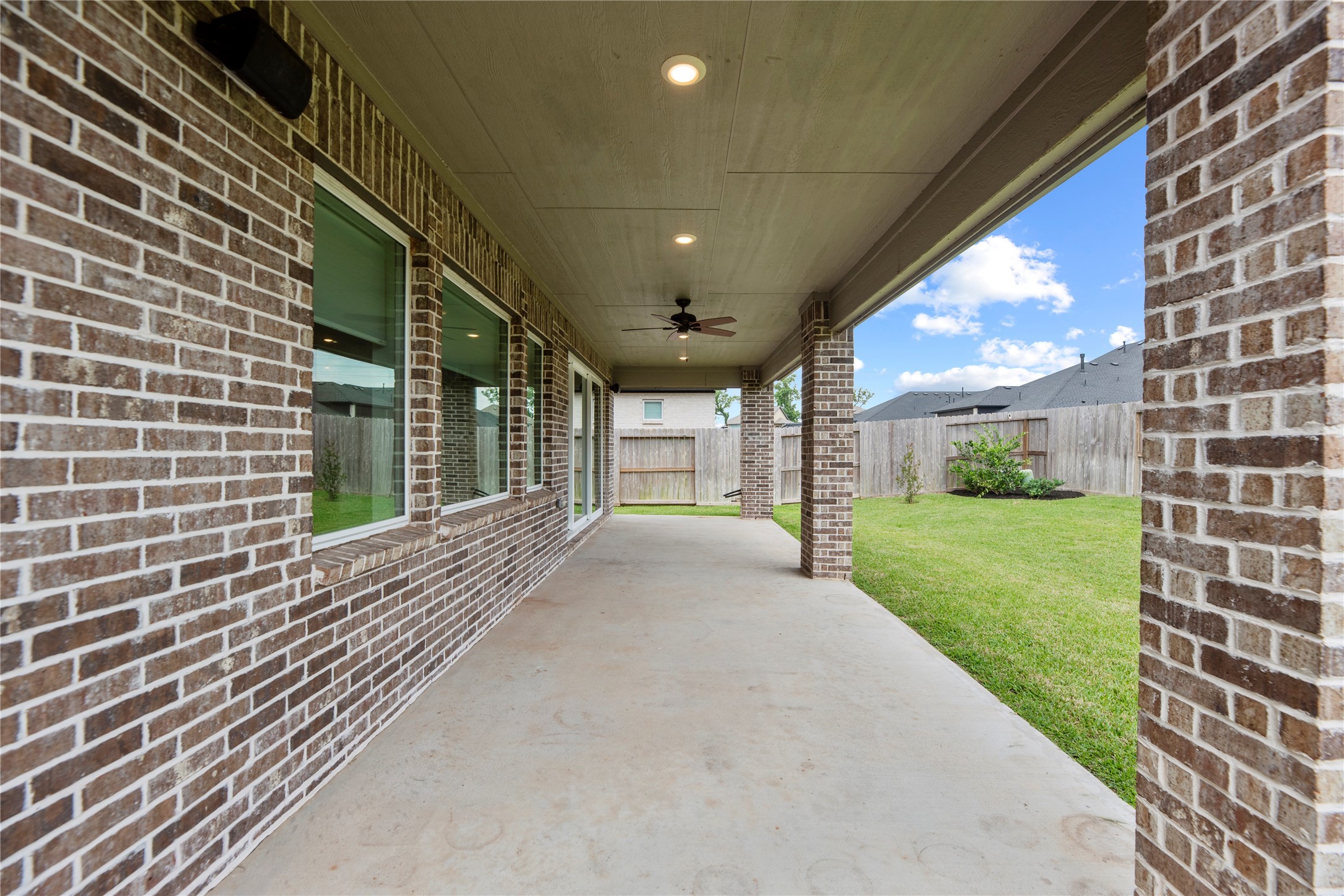 9615 Hunters Run Drive Property Photo 43