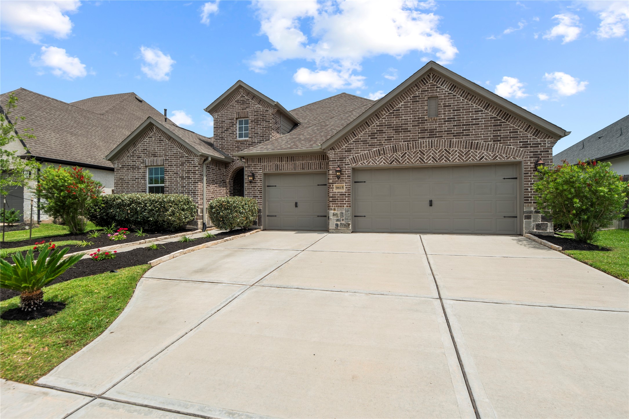 9615 Hunters Run Drive Property Photo 47
