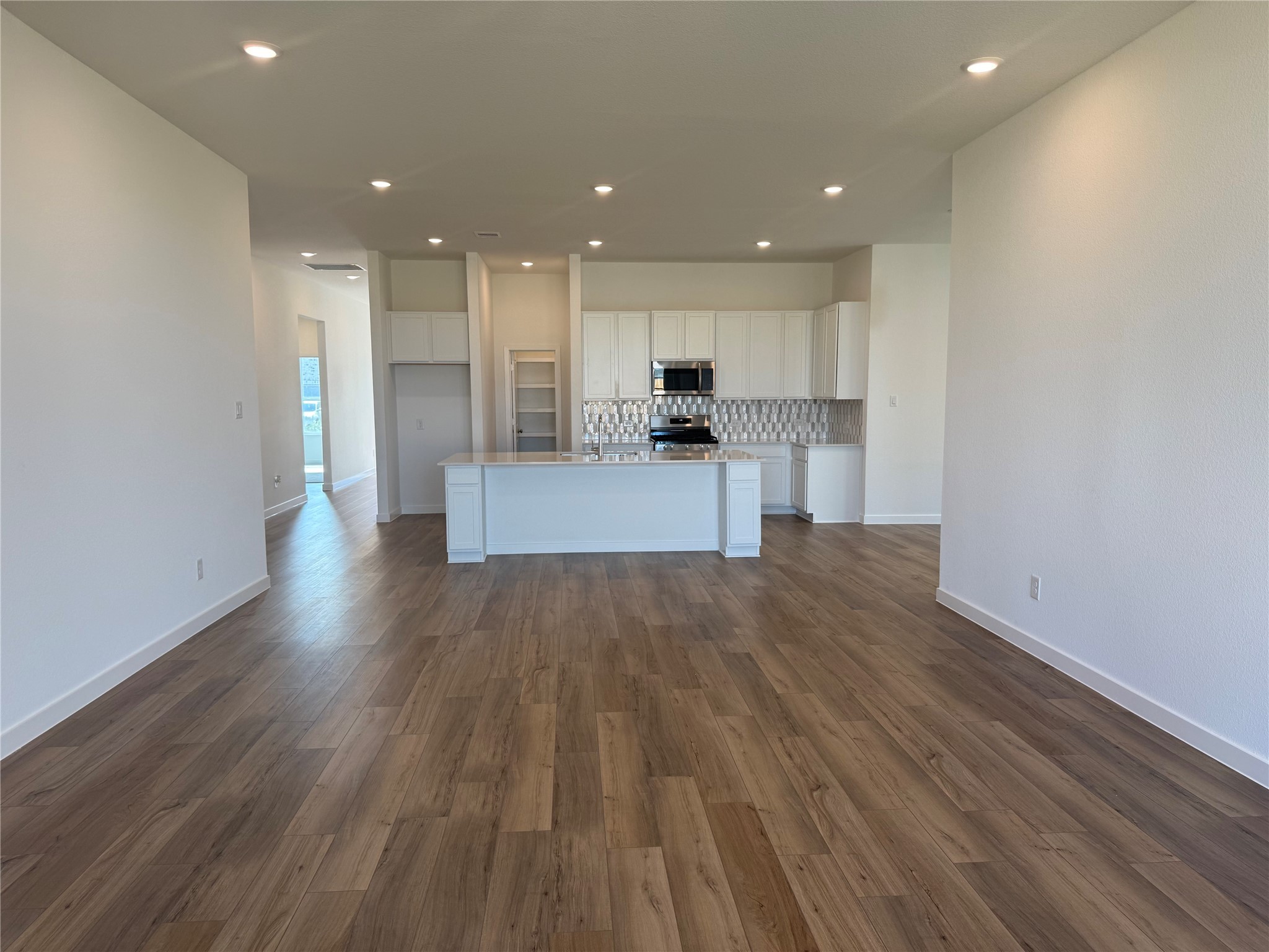 2915 Palm Branch Drive Property Photo 2