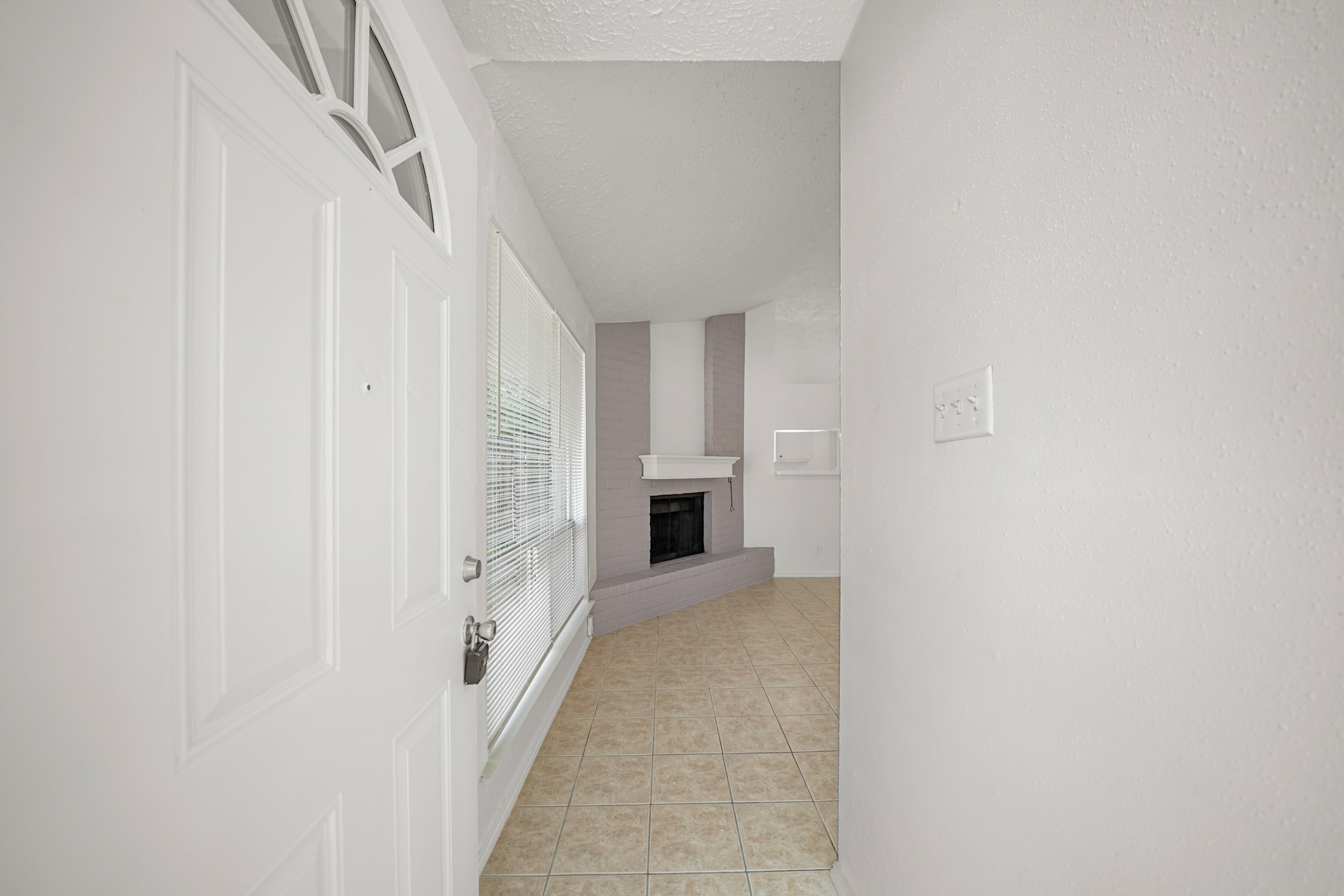 20614 Park Row Drive Property Photo 4